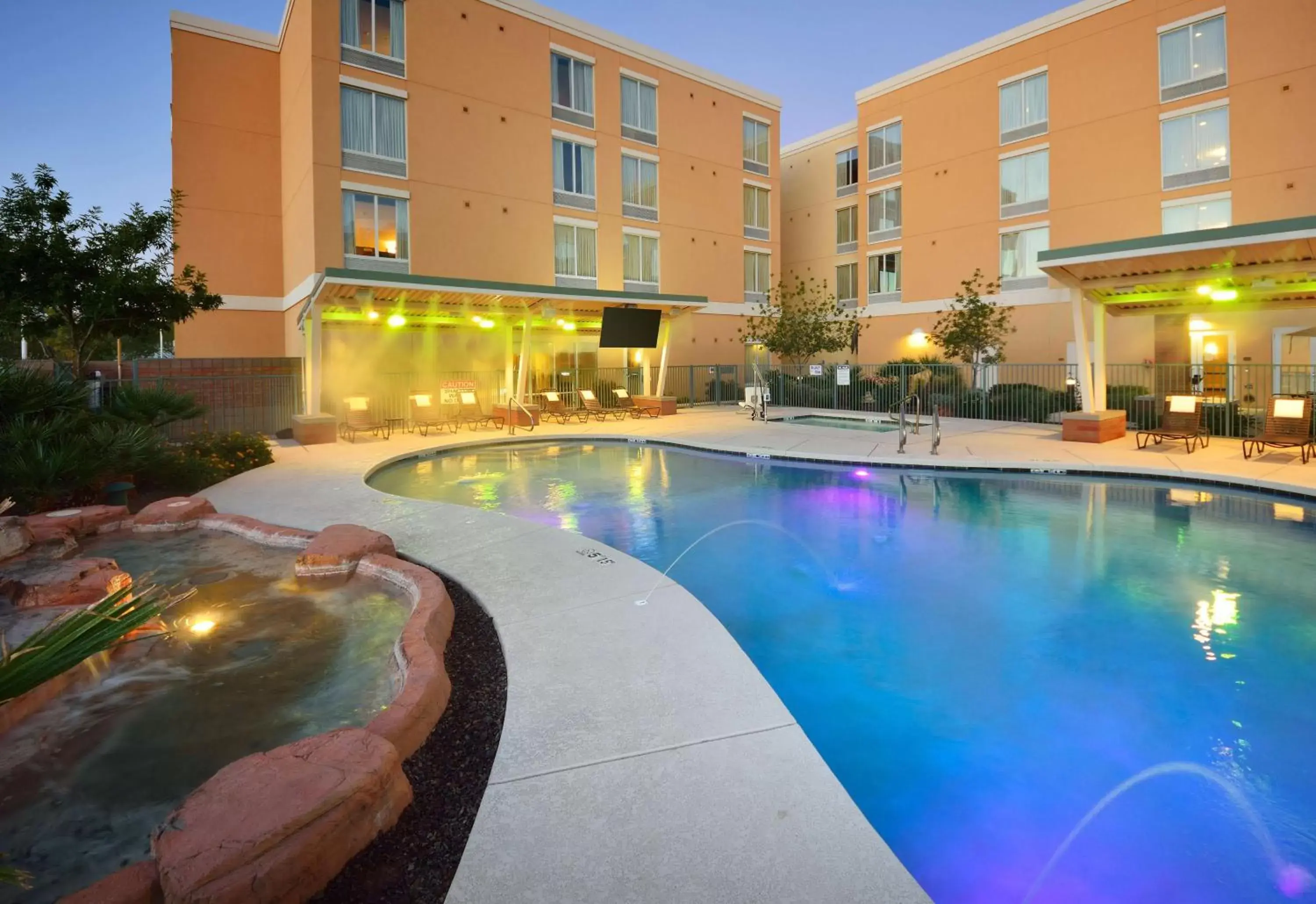 On site, Swimming Pool in Hyatt Place Phoenix/ Mesa