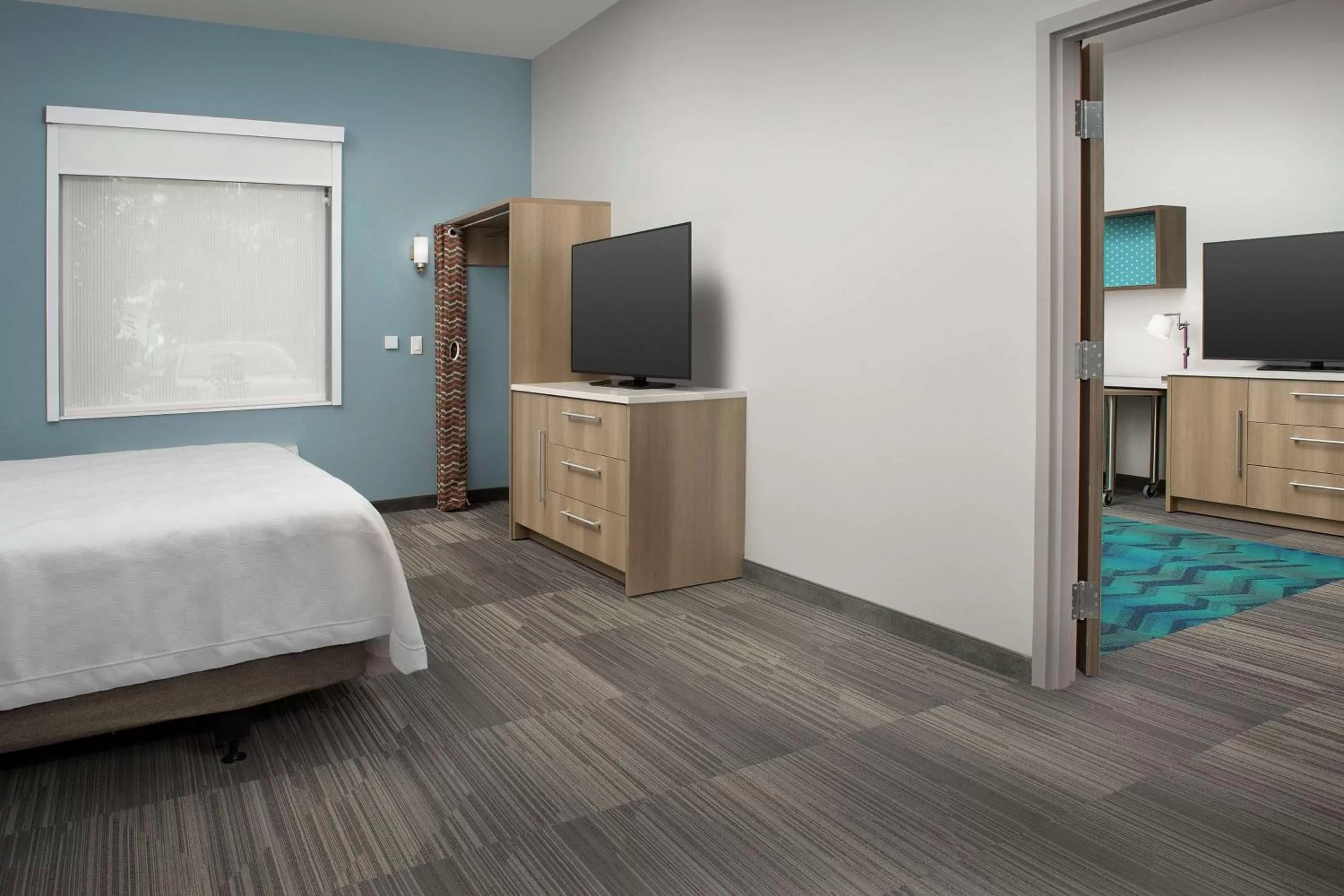 Bedroom, Bed in Home2 Suites By Hilton Miami Doral West Airport, Fl