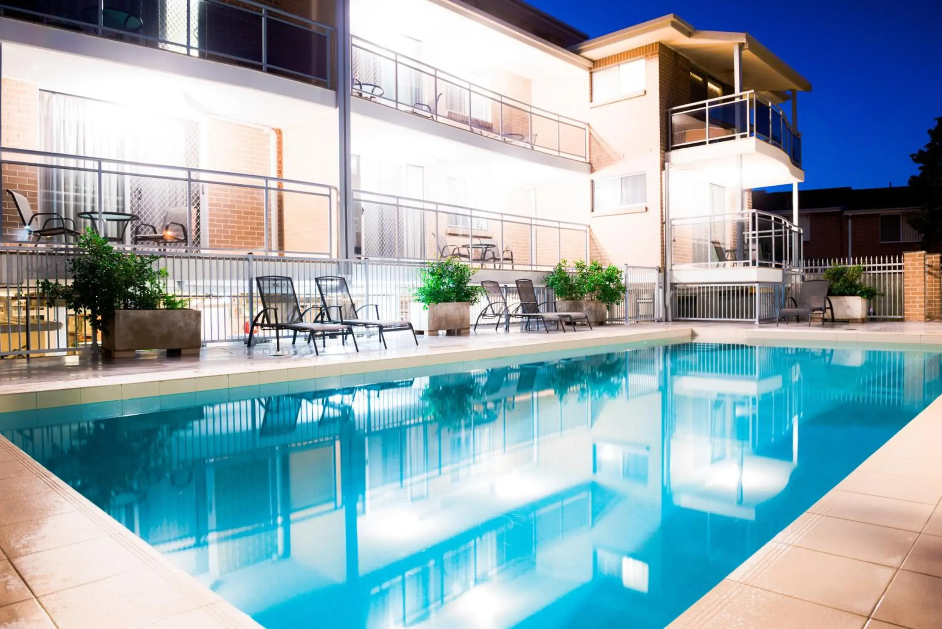 Night, Swimming Pool in Copacabana Shores