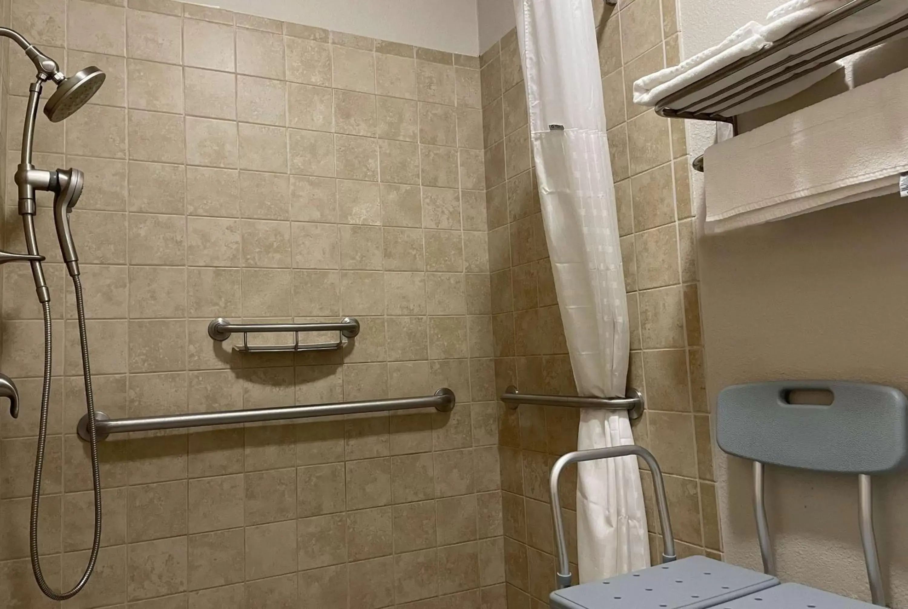 Shower, Bathroom in Wingate by Wyndham Marion