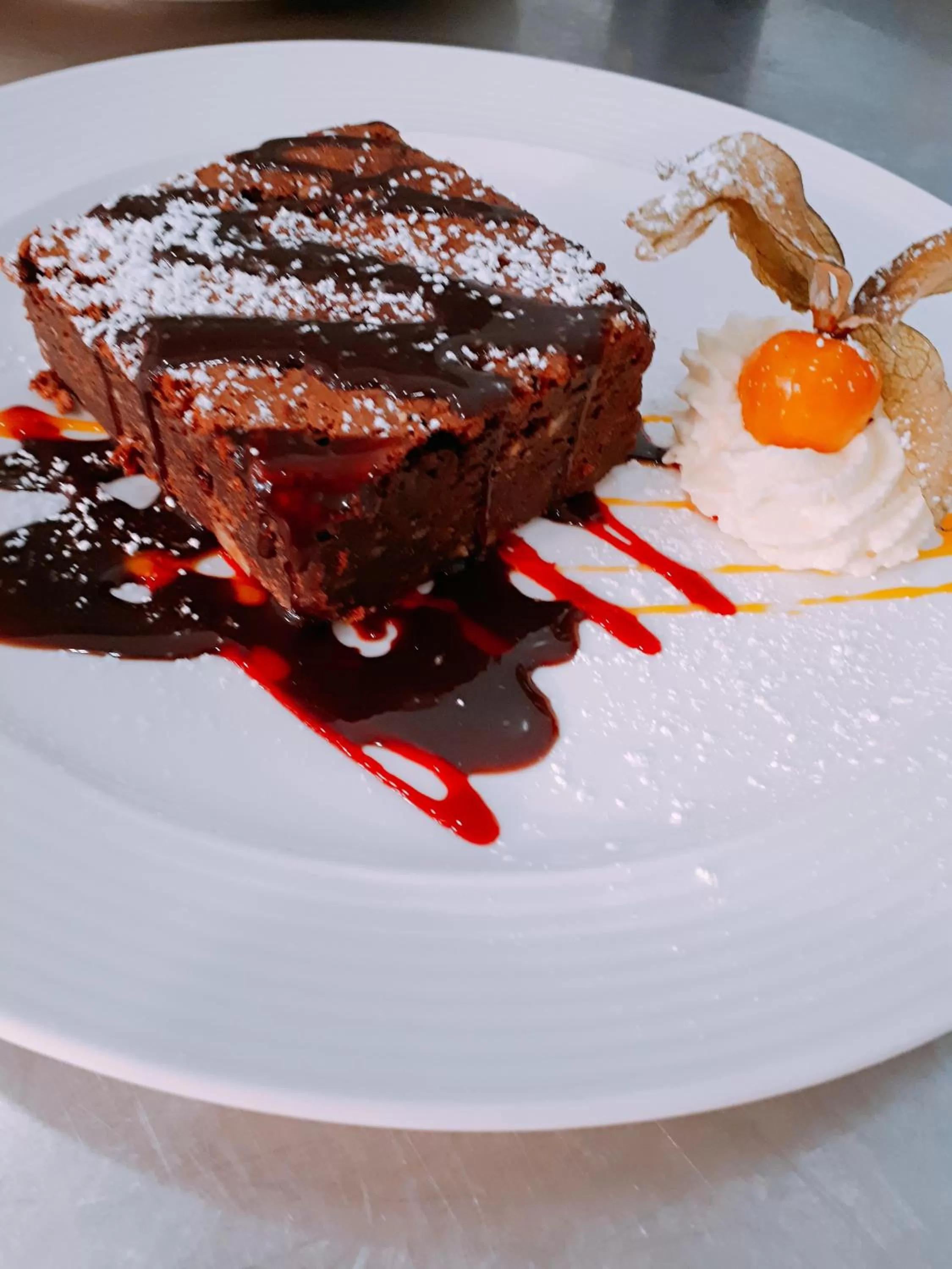 Restaurant/places to eat in Treacys Oakwood Hotel, Shannon