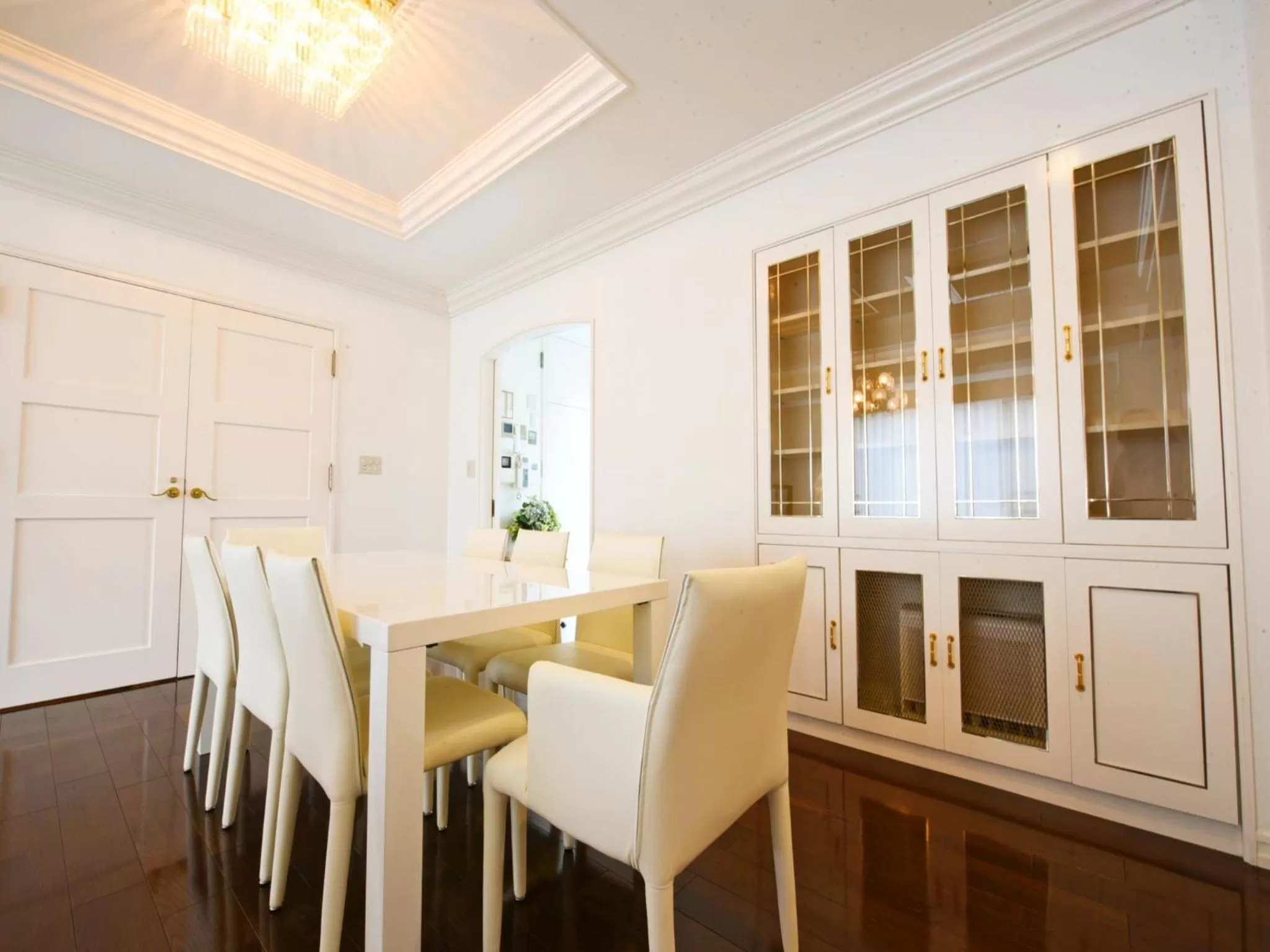 Dining Area in Hostel PLEASURE MARUYAMA