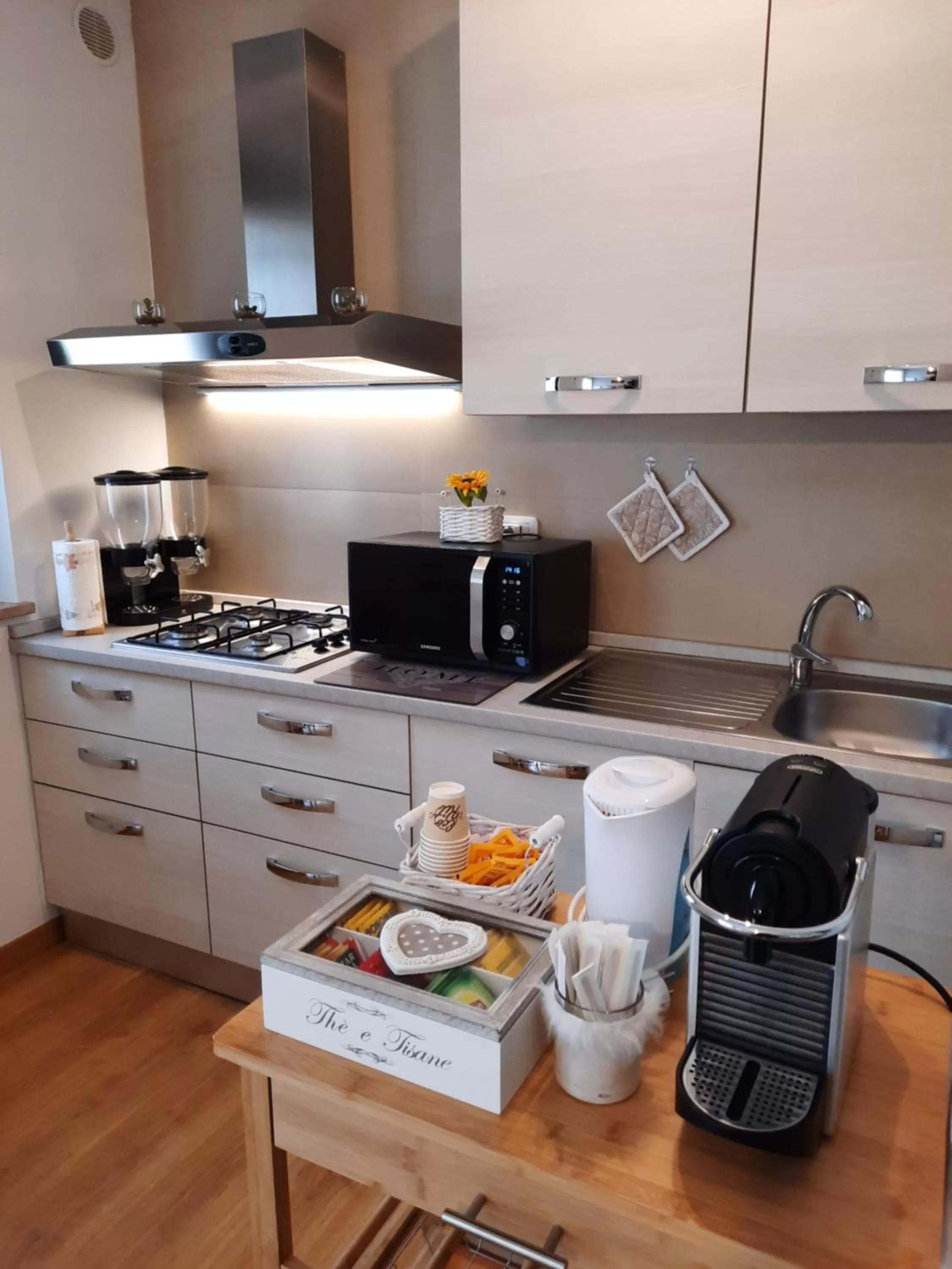 Coffee/tea facilities in B&B Girasoli