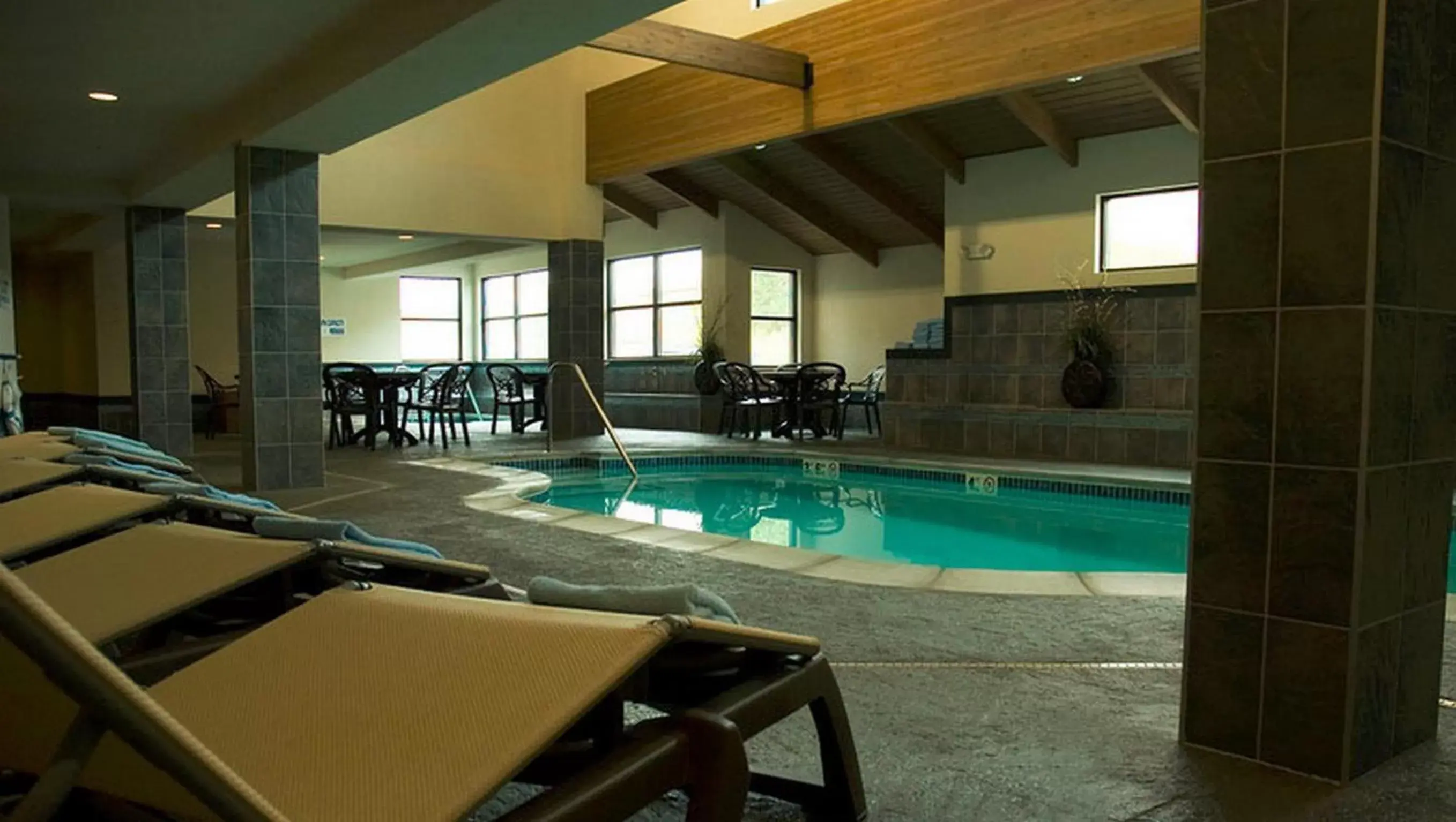 Swimming Pool in Beacon Pointe on Lake Superior