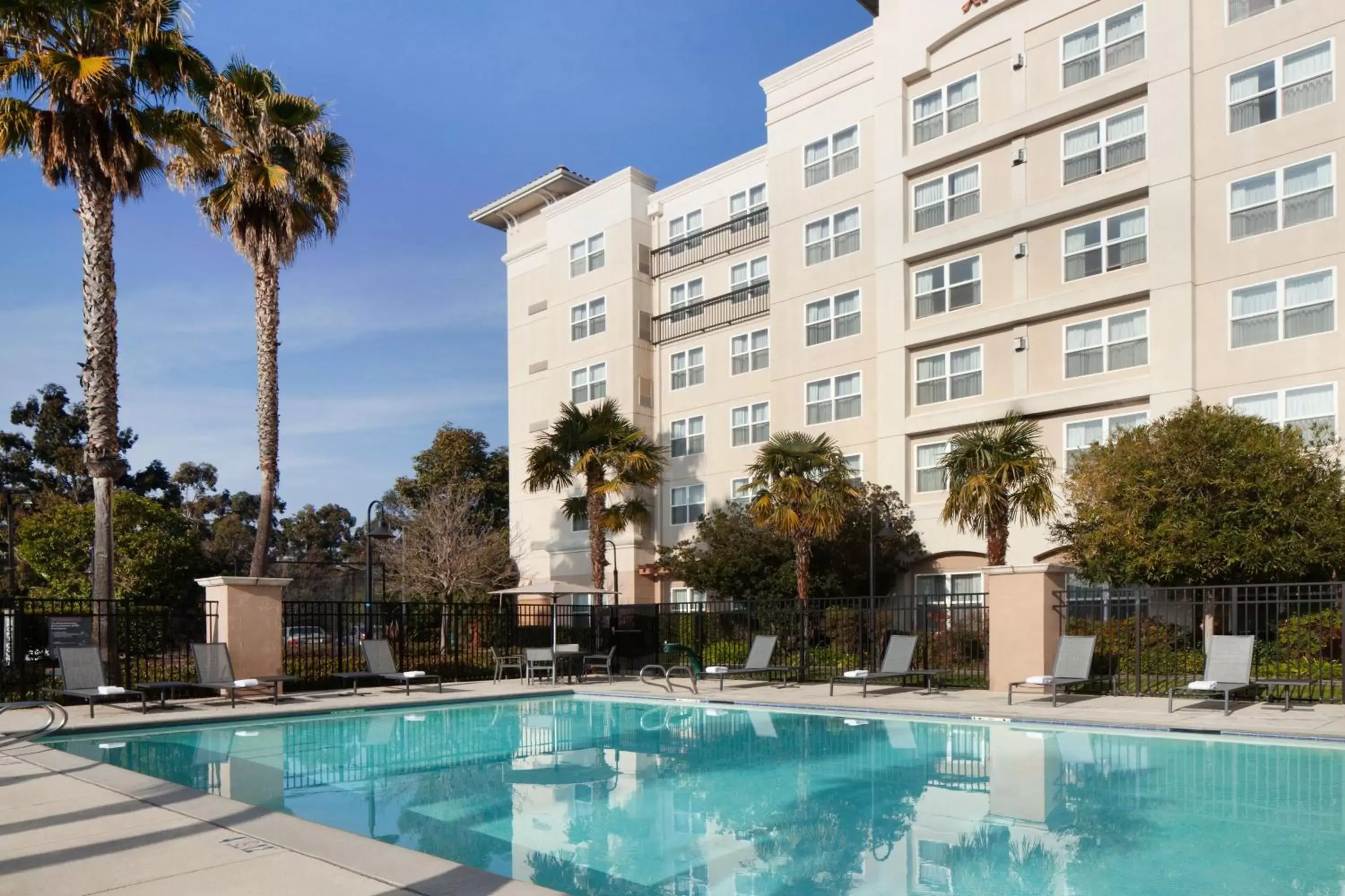 Swimming pool, Property Building in Residence Inn by Marriott Newark Silicon Valley