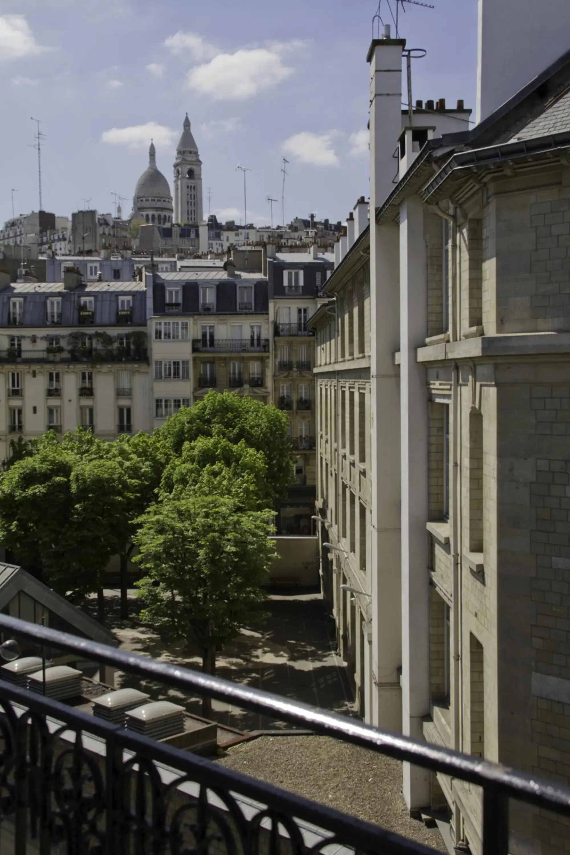 Area and facilities in Le Montclair Montmartre by River