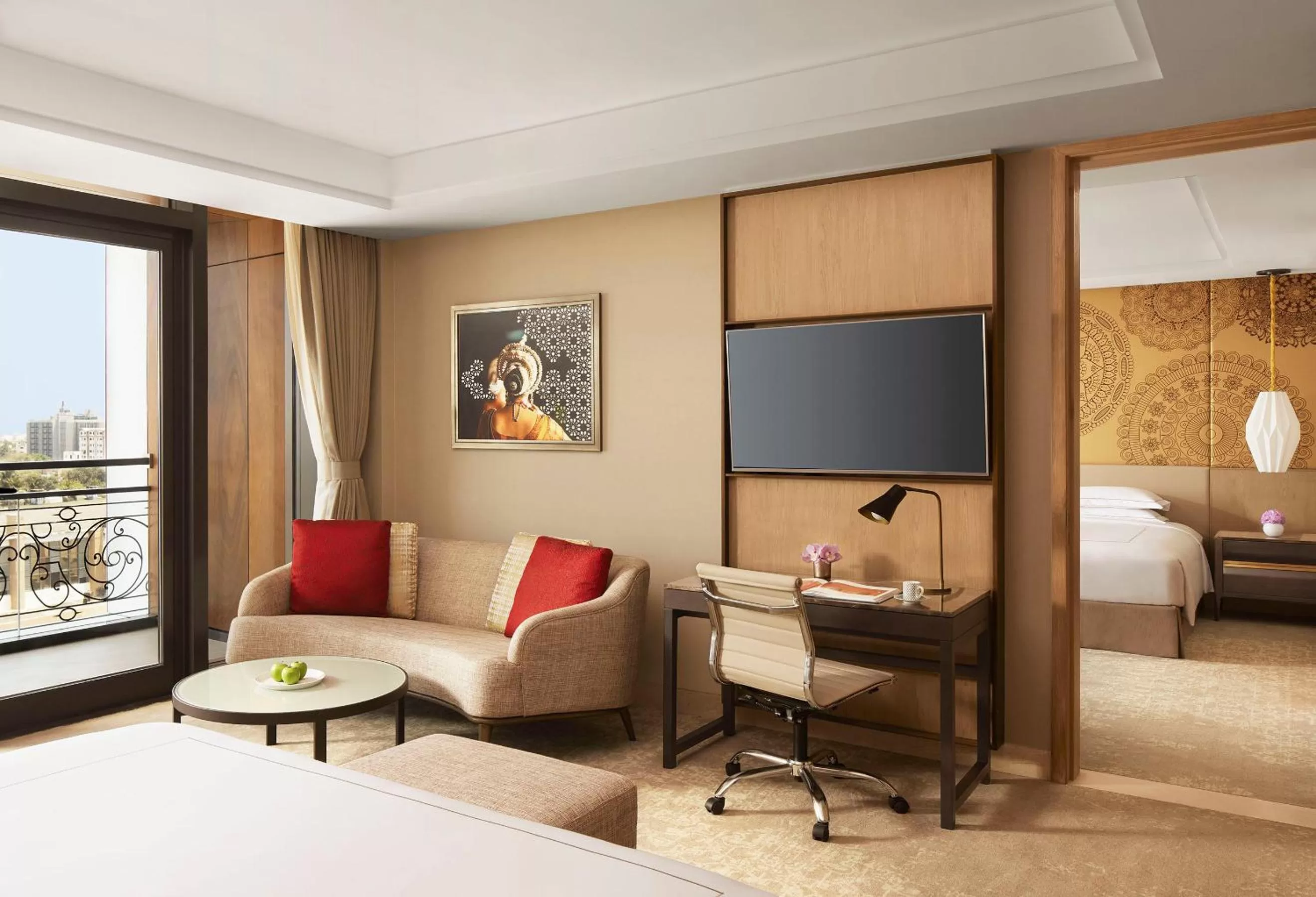 View (from property/room), Bed in Taj Wellington Mews Chennai