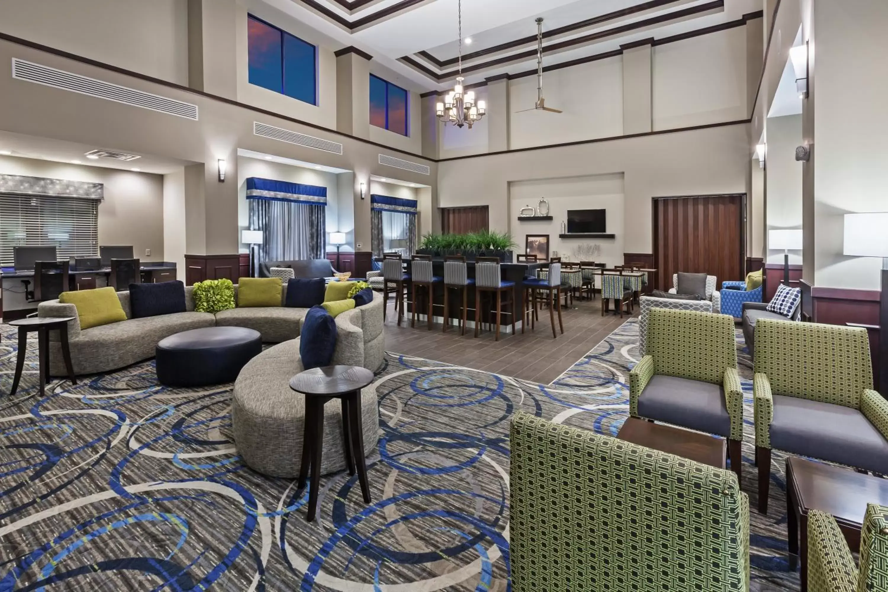 Property building, Lounge/Bar in Holiday Inn Express & Suites Glenpool, an IHG Hotel