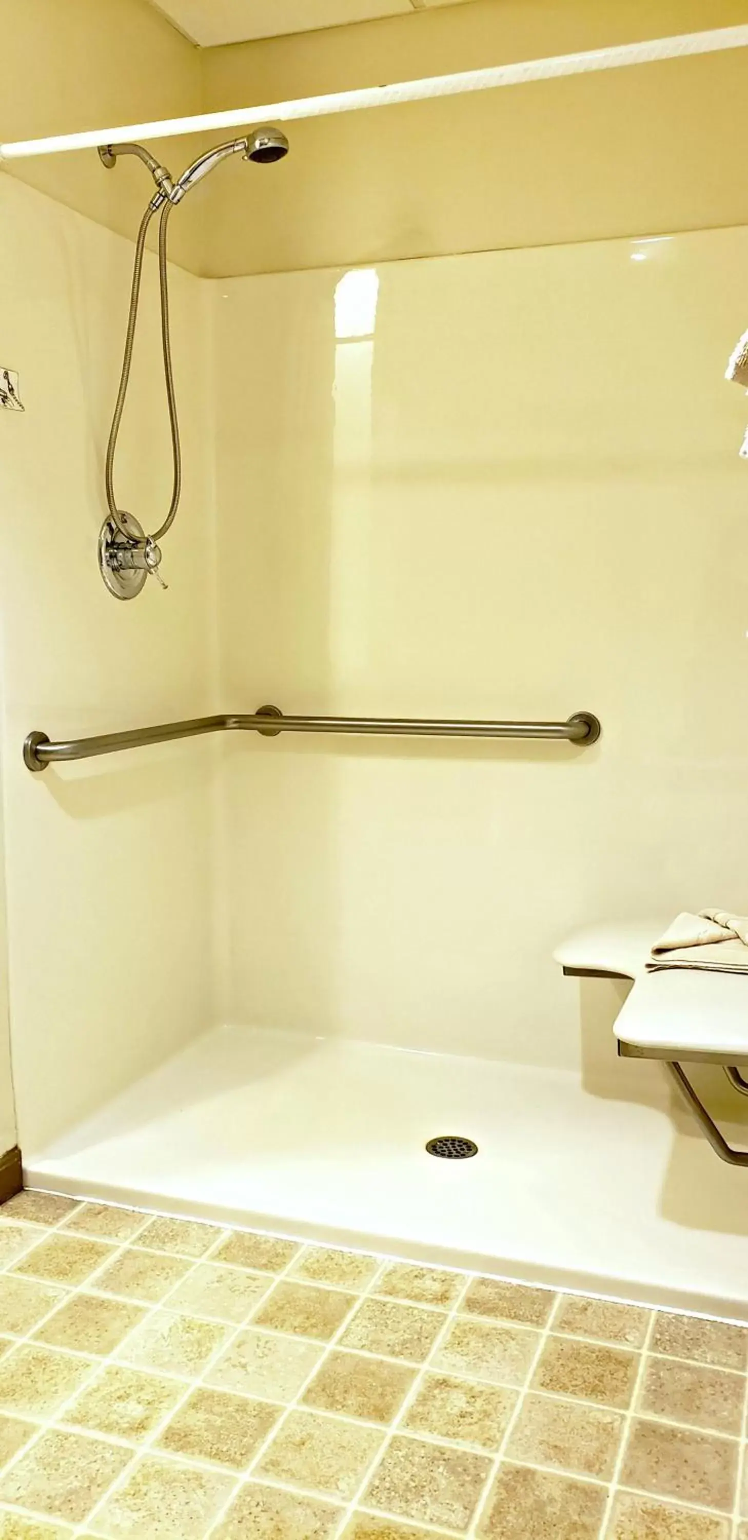 Shower, Bathroom in Lodging on the Square