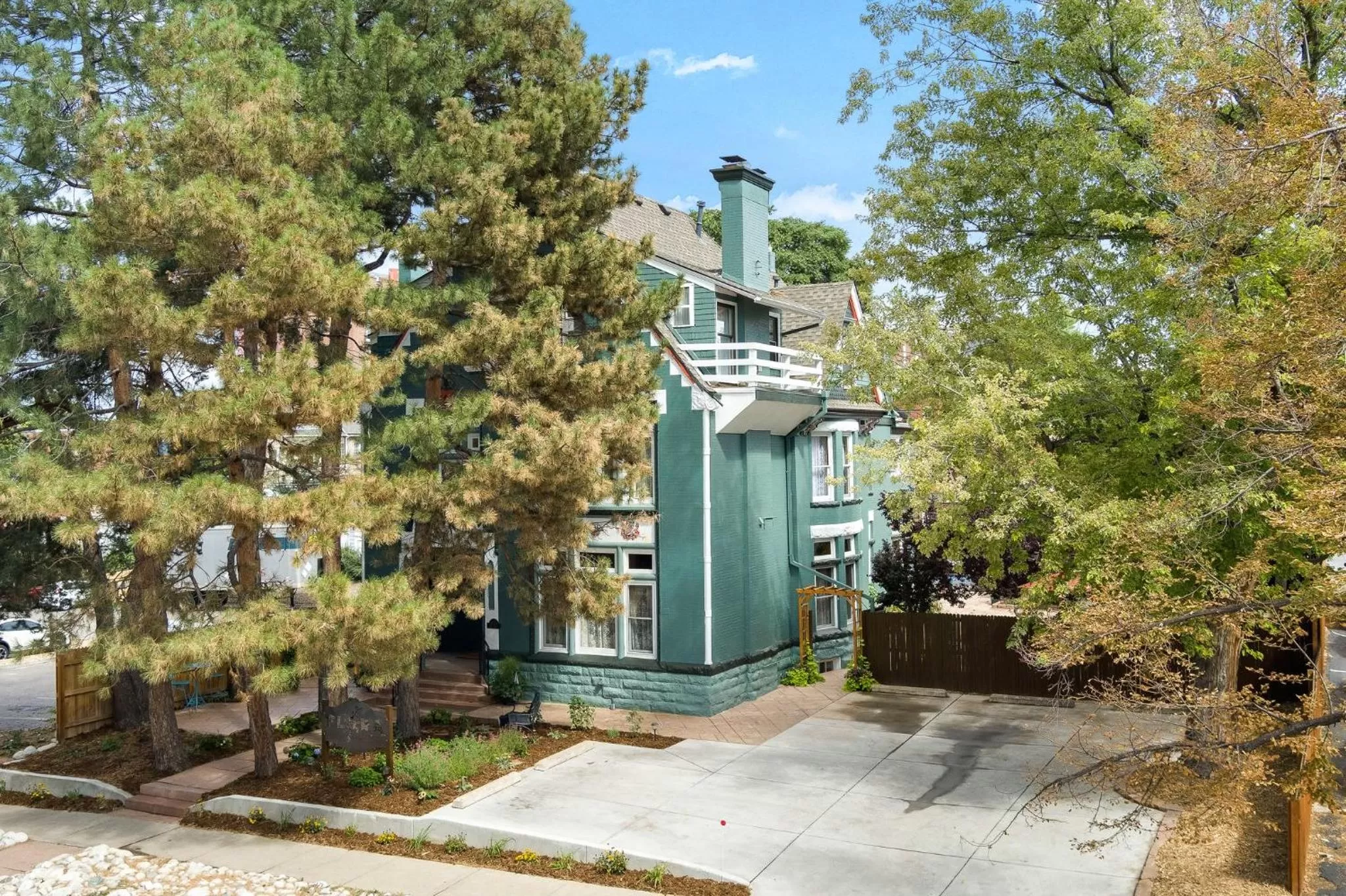 Facade/entrance in Flora House Denver