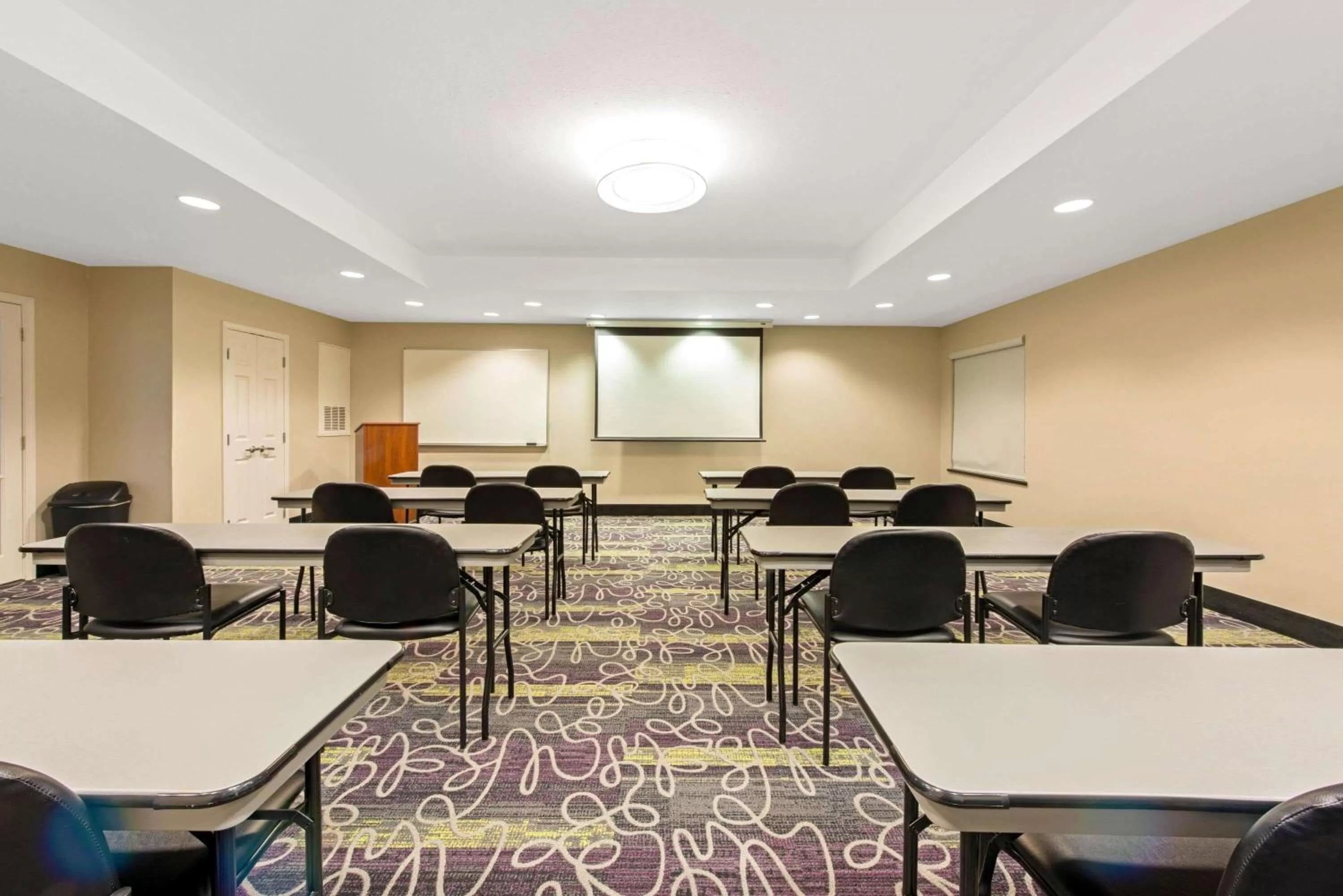 On site in La Quinta by Wyndham Bridge City-Orange