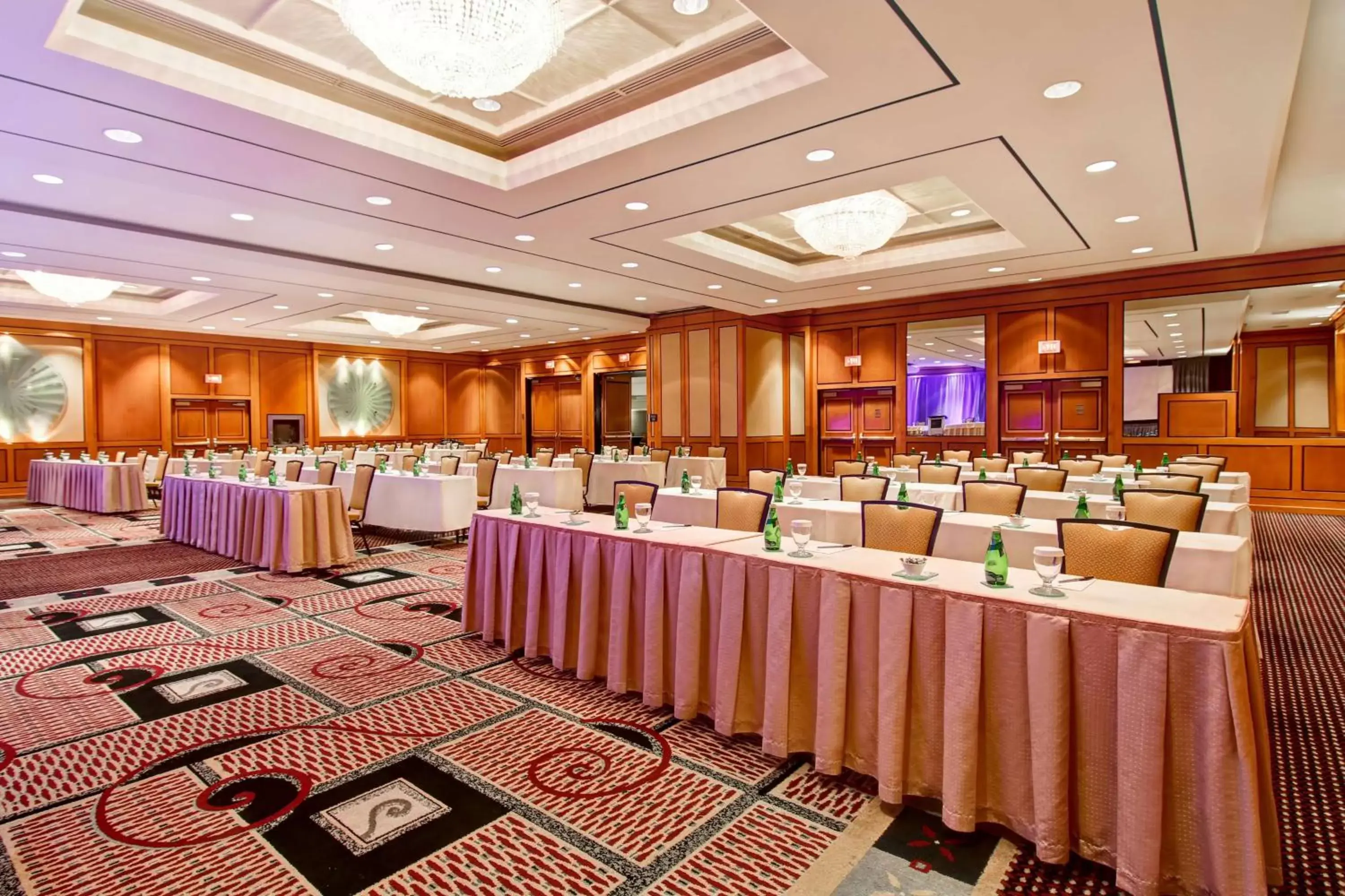 Meeting/conference room in DoubleTree by Hilton Toronto Downtown