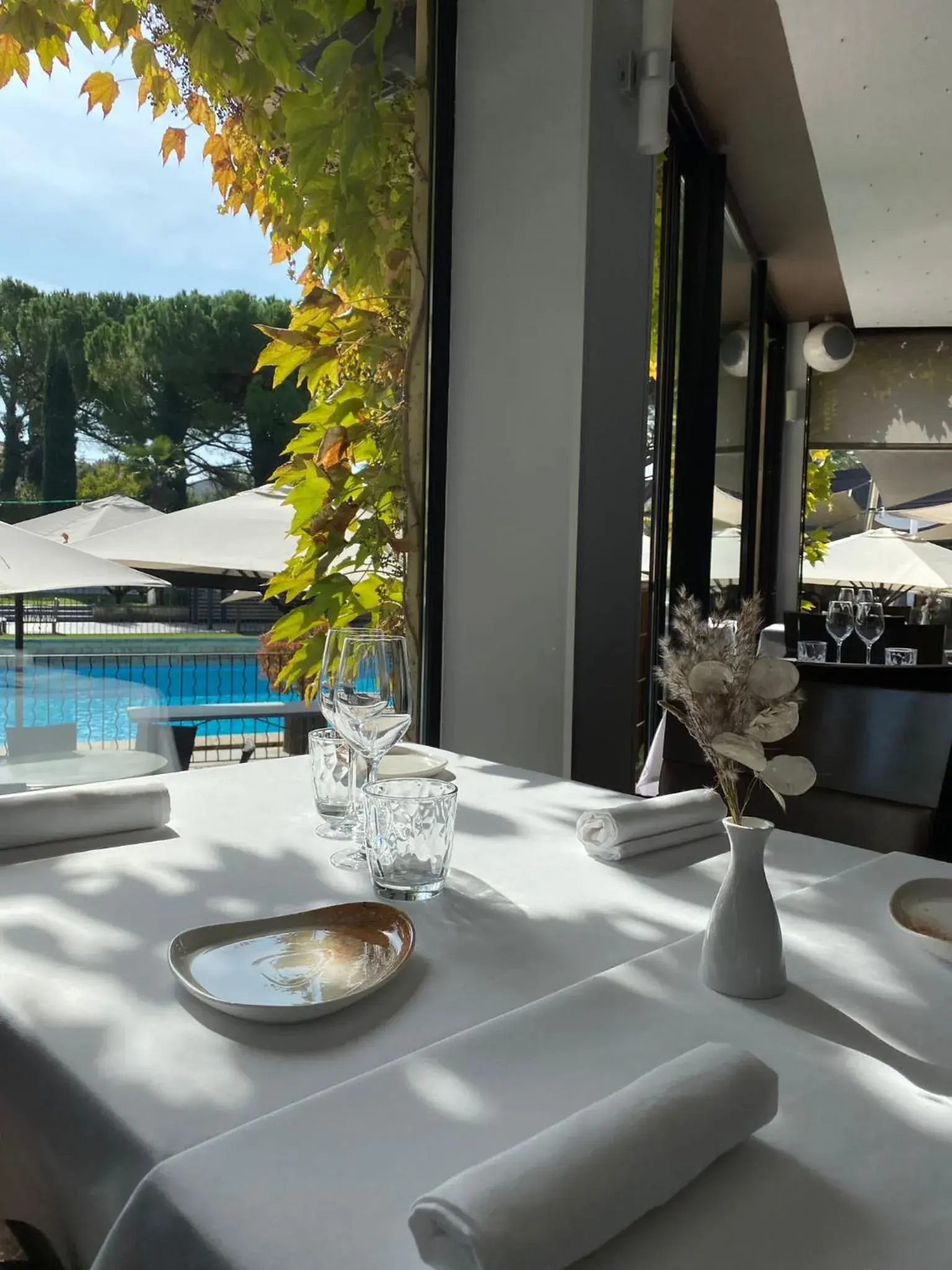 Natural landscape, Restaurant/Places to Eat in Best Western Sevan Parc Hotel