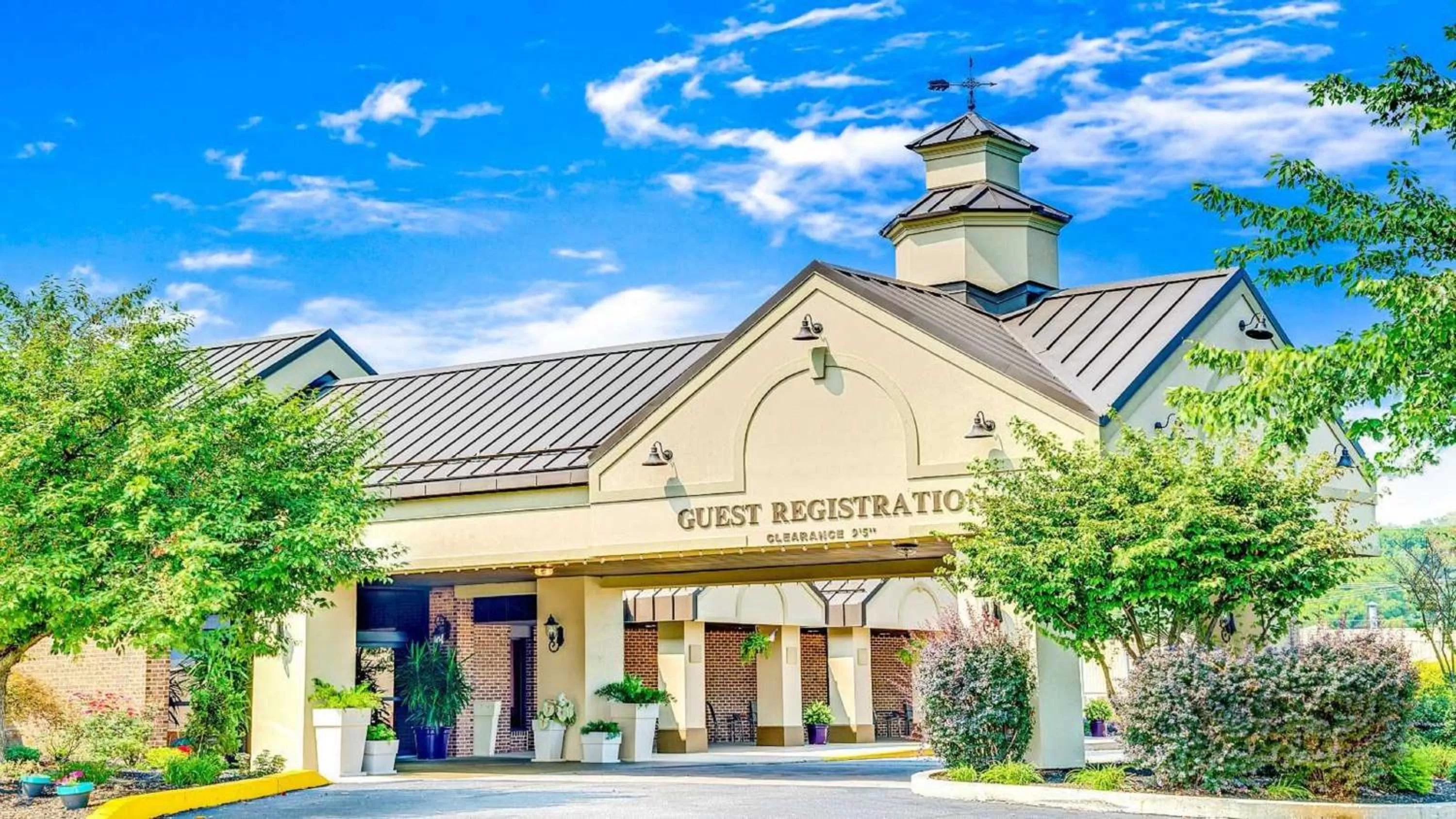 Facade/entrance in Wyndham Garden York