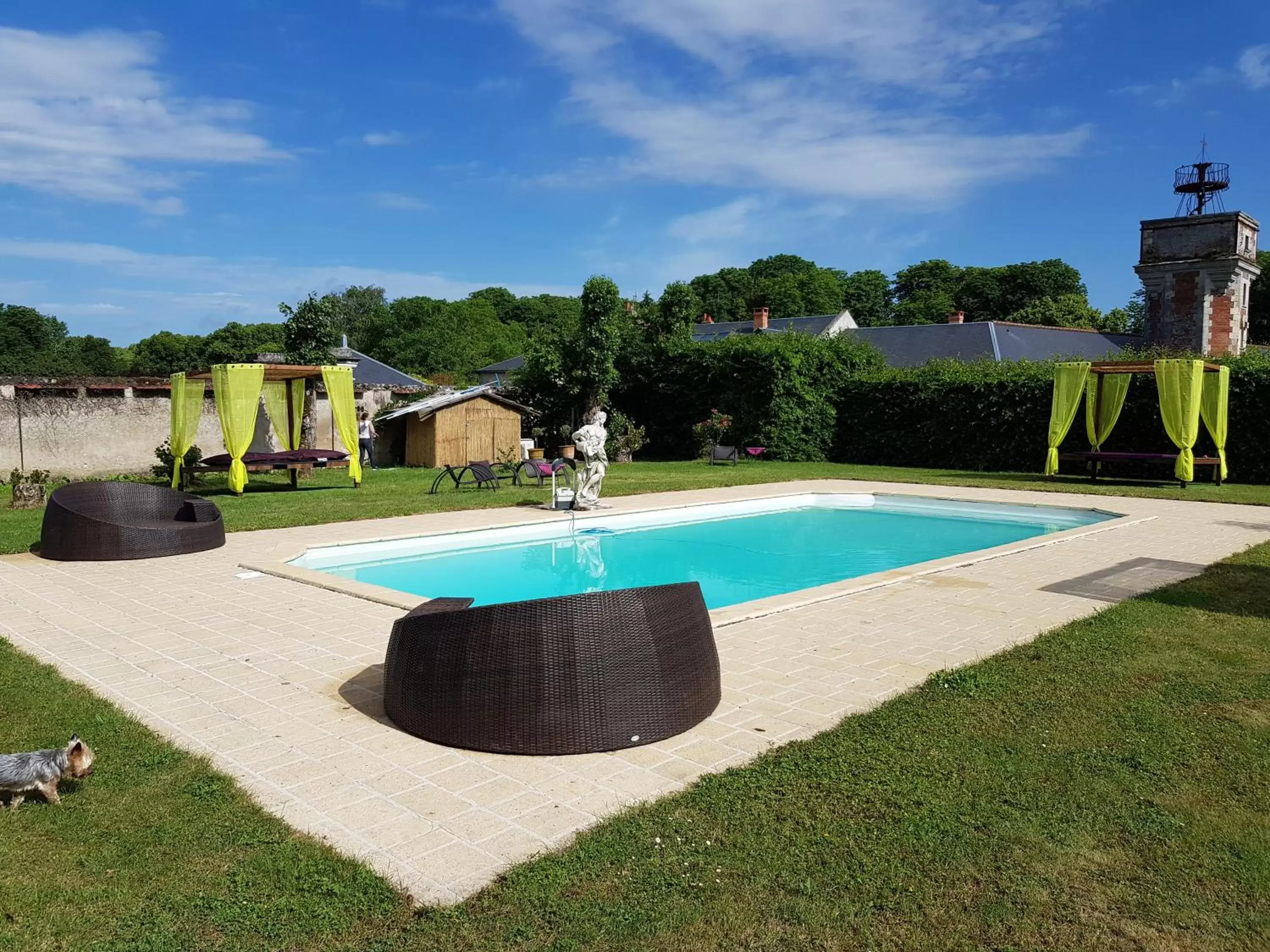 Activities, Swimming Pool in Chateau de Jallanges - Les Collectionneurs