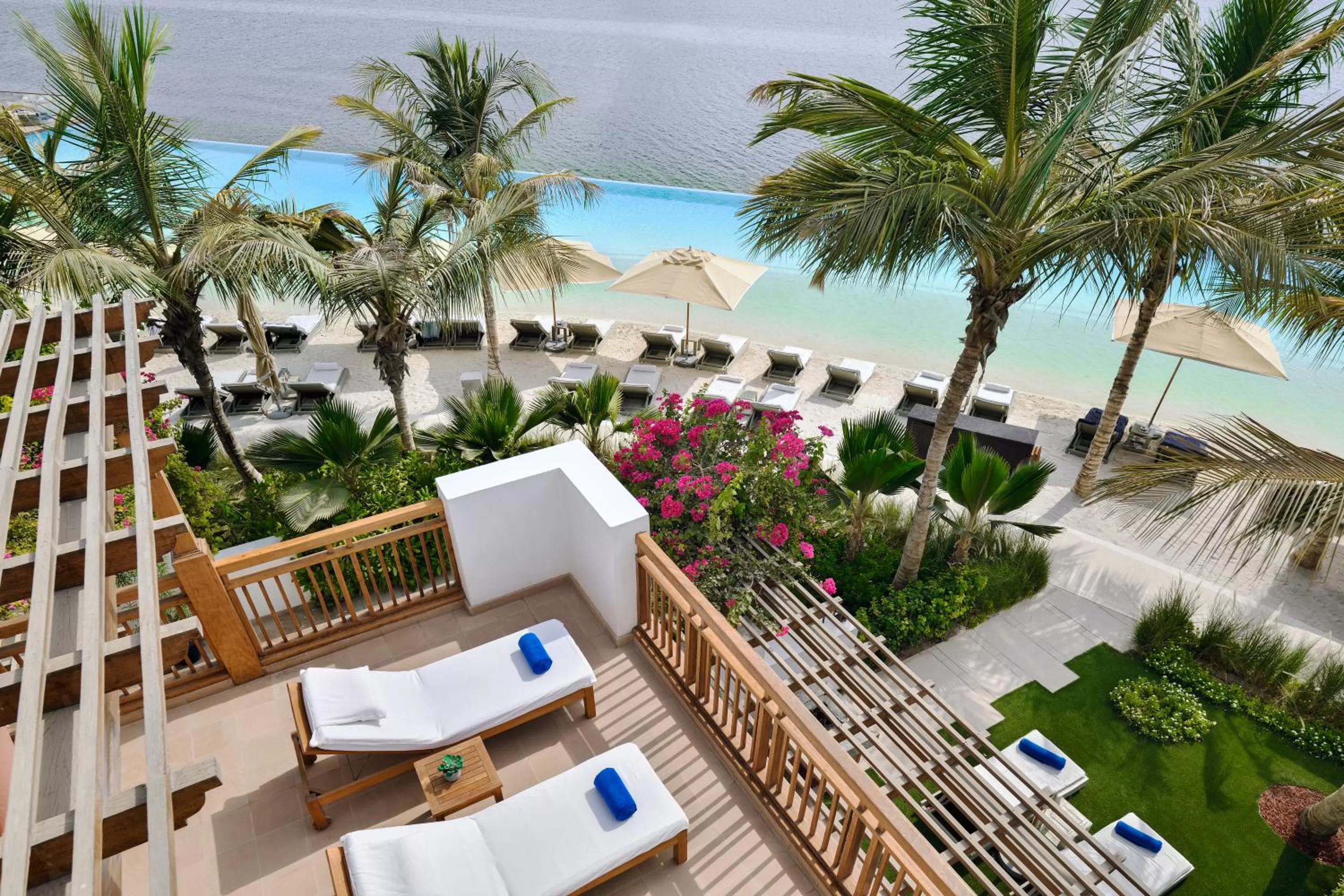 Pool view in Park Hyatt Dubai