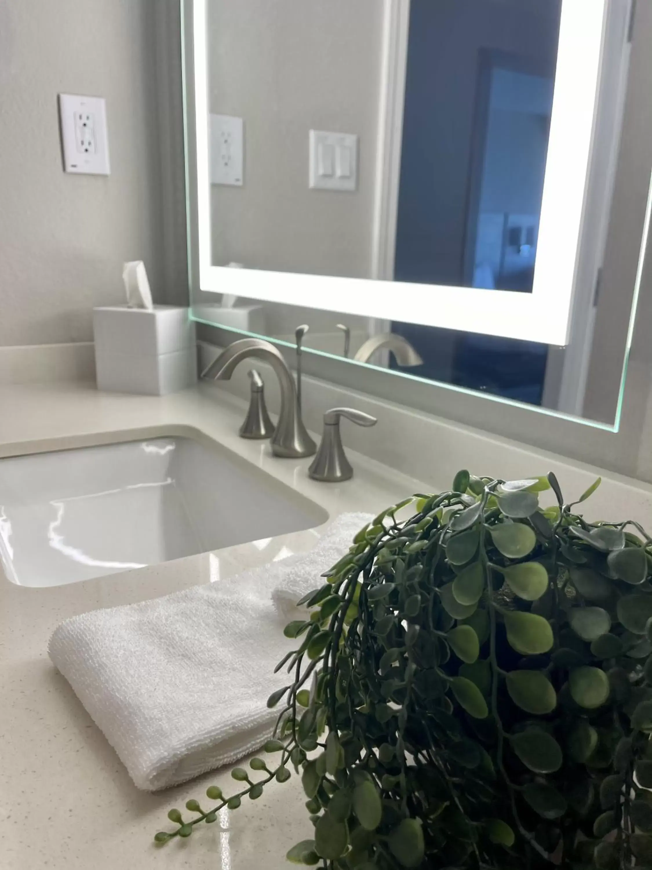 Bathroom in Comfort Suites Chincoteague Island Bayfront Resort