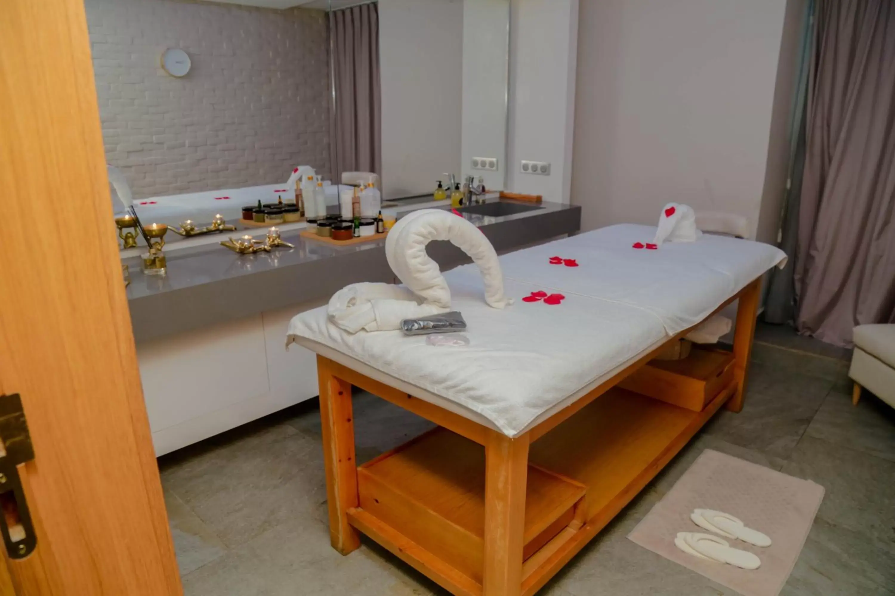 Massage, Bathroom in Novotel Mohammedia