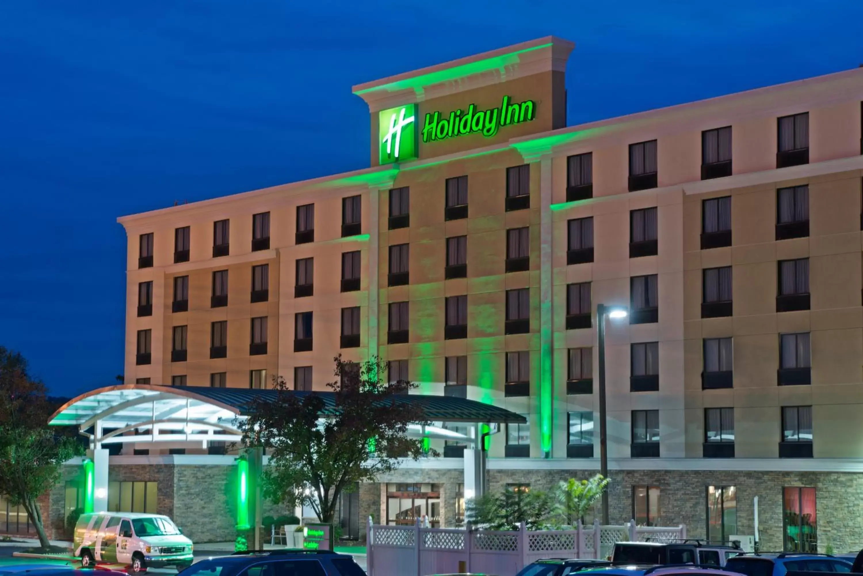 Property building in Holiday Inn Harrisburg East by IHG Property building in Holiday Inn Harrisburg East by IHG