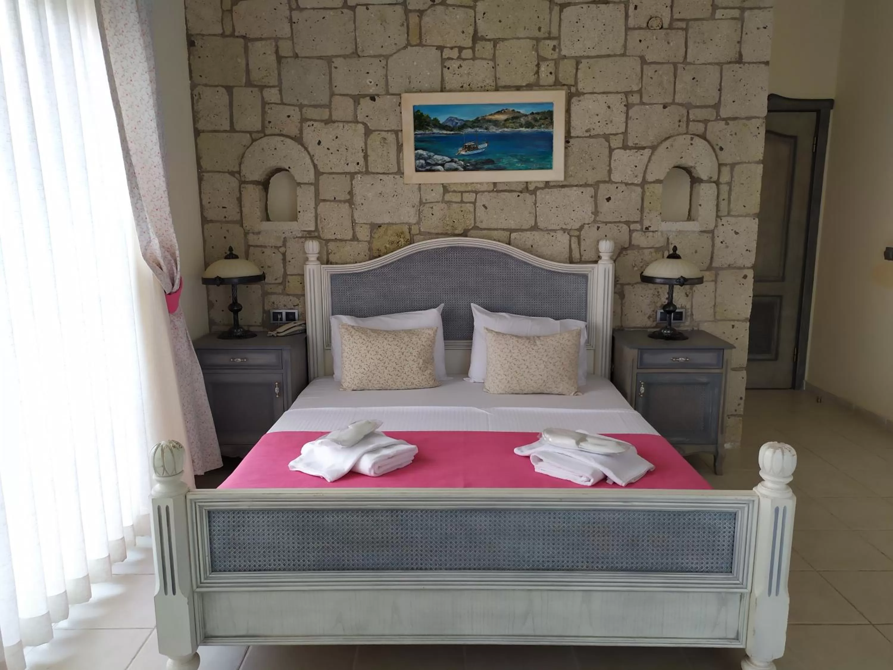 Bed in Dolina Hotel