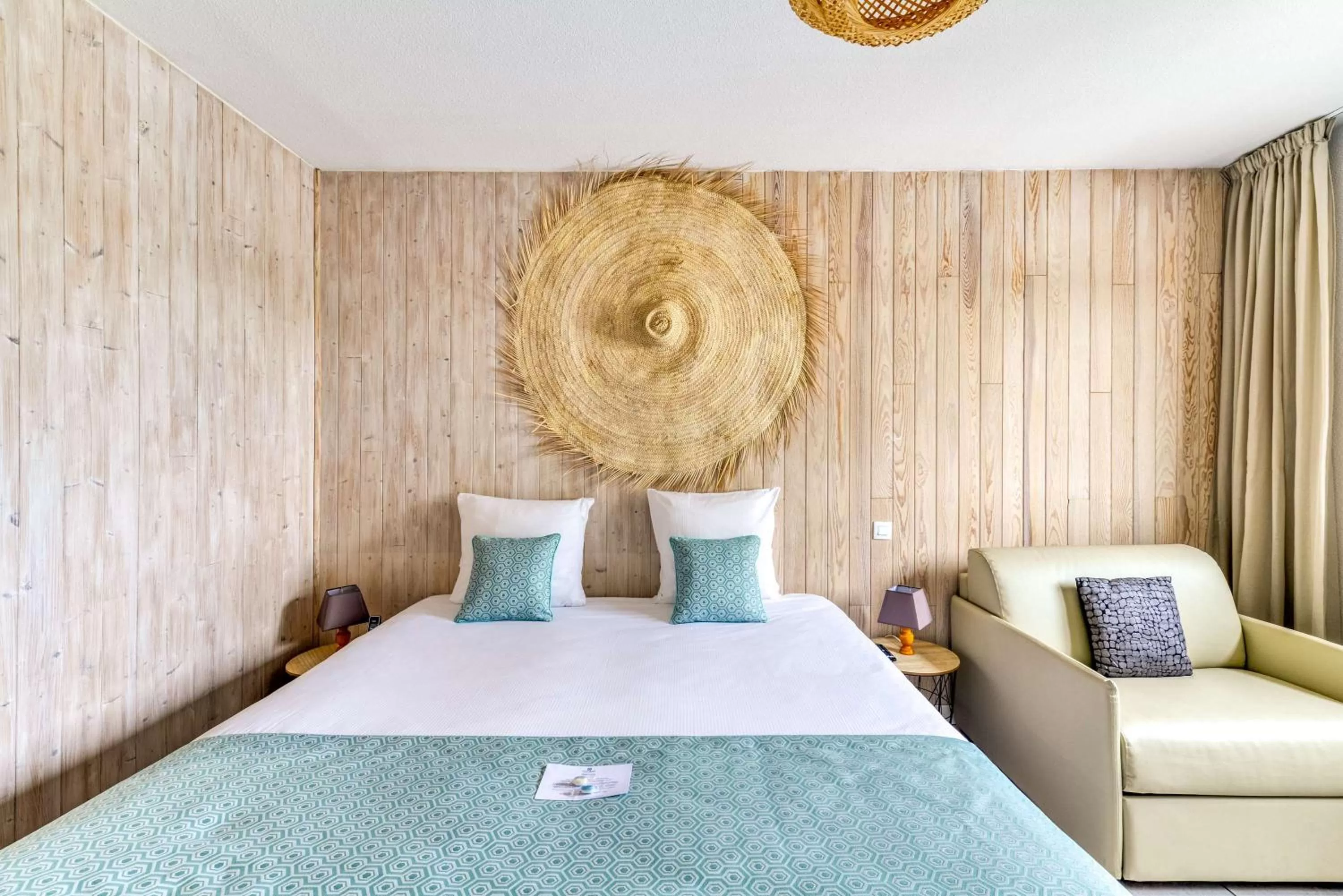 Bedroom, Bed in Sure Hotel by Best Western Beziers Le Monestie