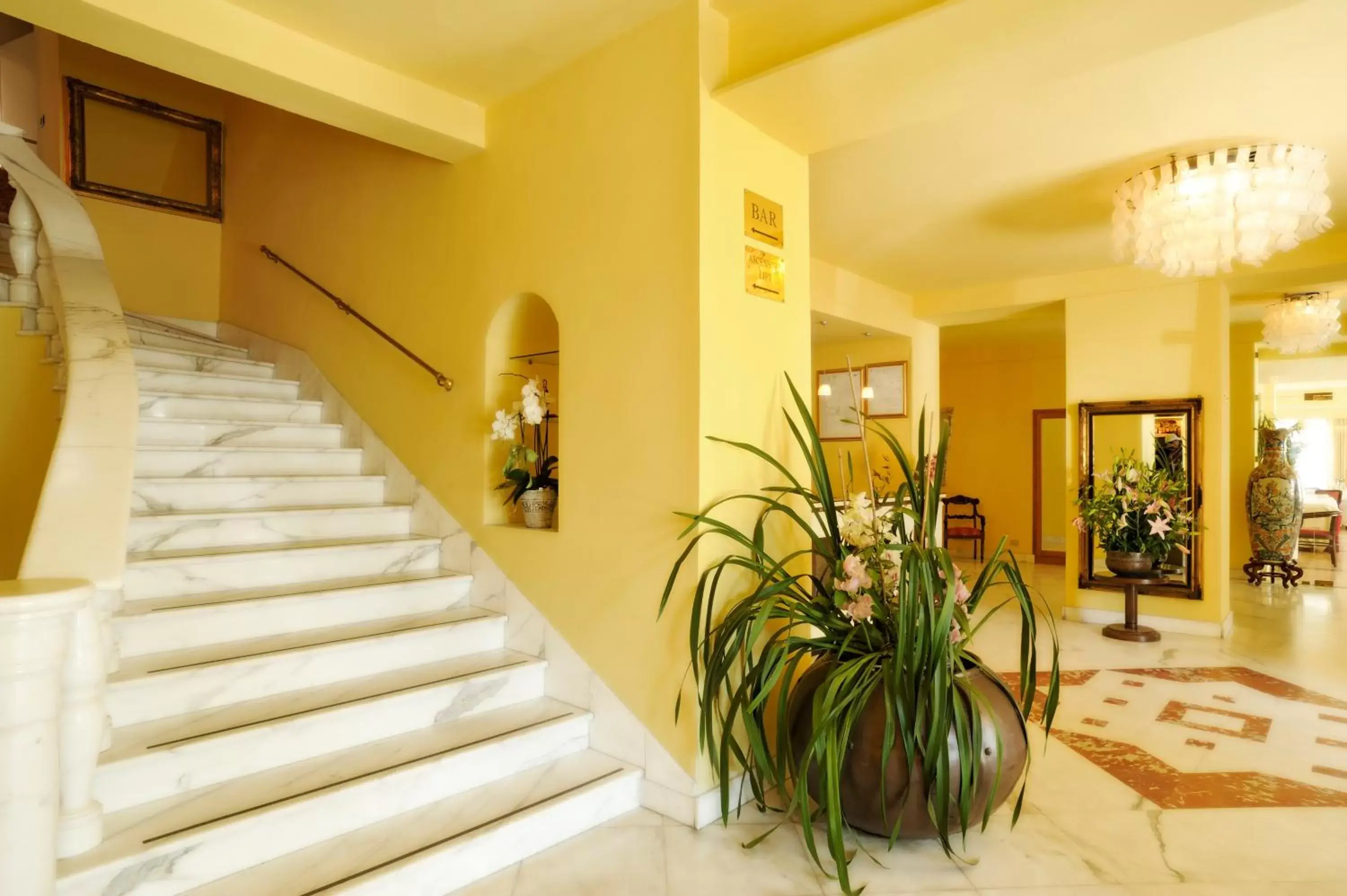 Lobby or reception in Grand Hotel Mediterranee