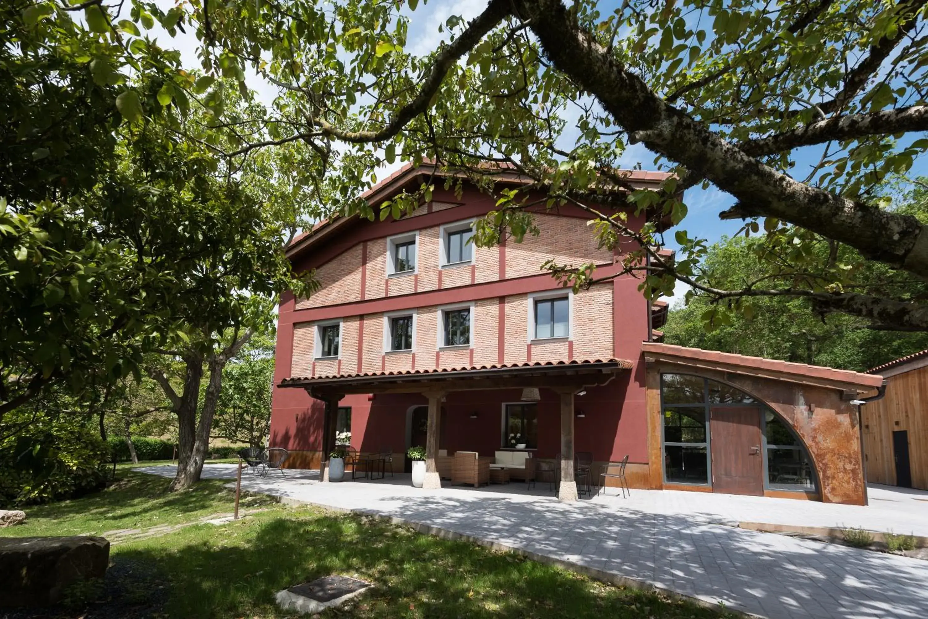 Facade/entrance, Property Building in Hotel Rural Sagarlore