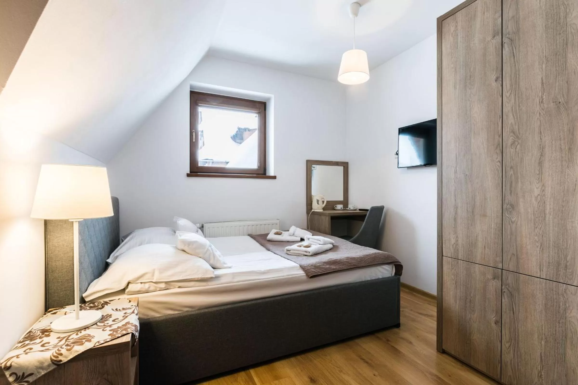 Bed in Willa Baciarka-basen, sauny i jacuzzi