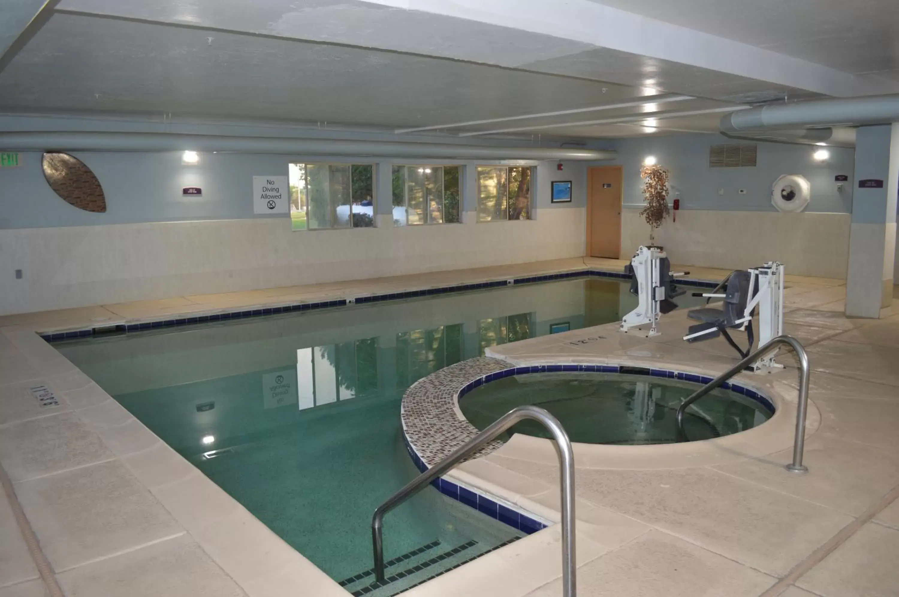 First Choice Inn at the Swell First Choice Inn at the Swell