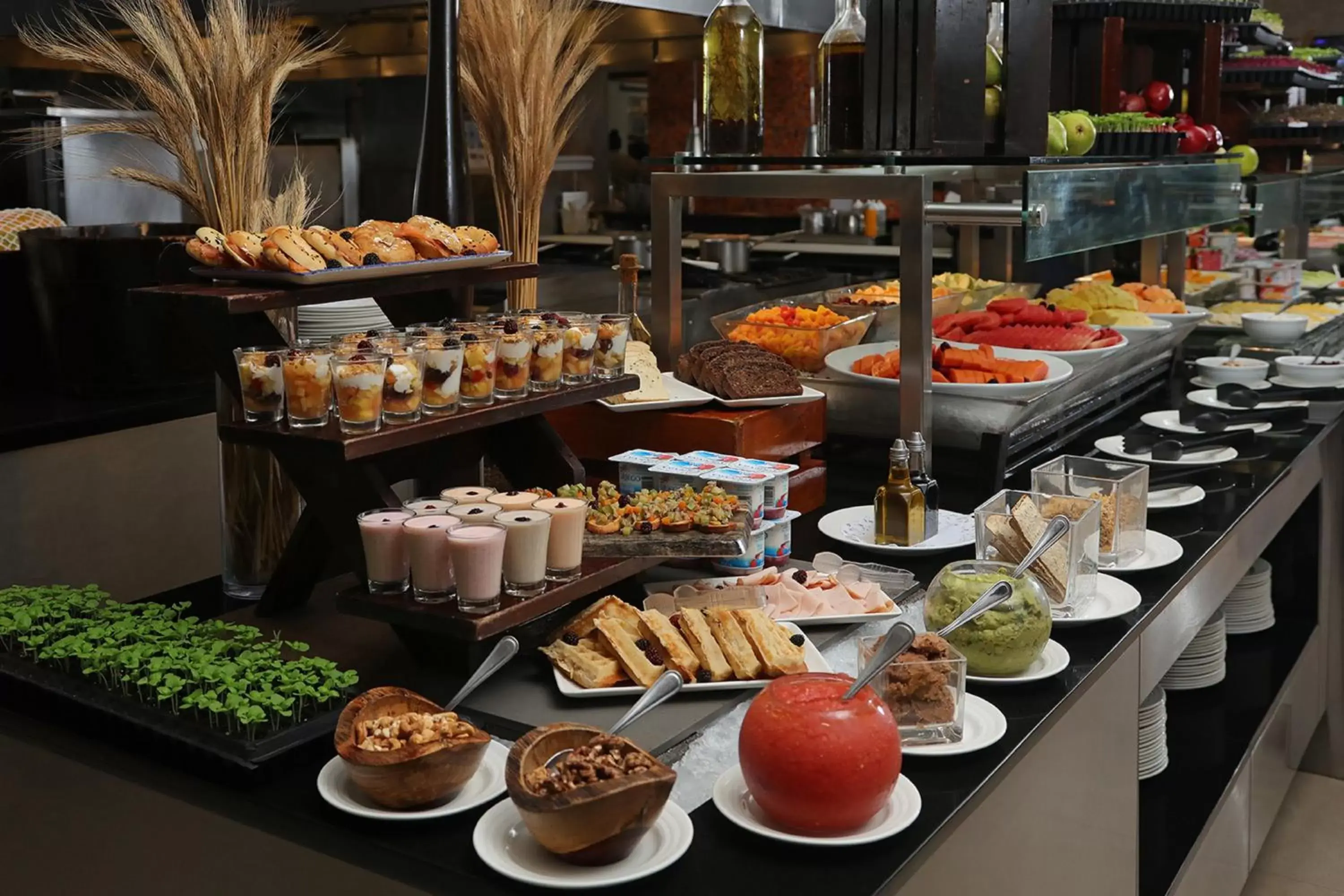 Breakfast in Real InterContinental at Multiplaza Mall, an IHG Hotel