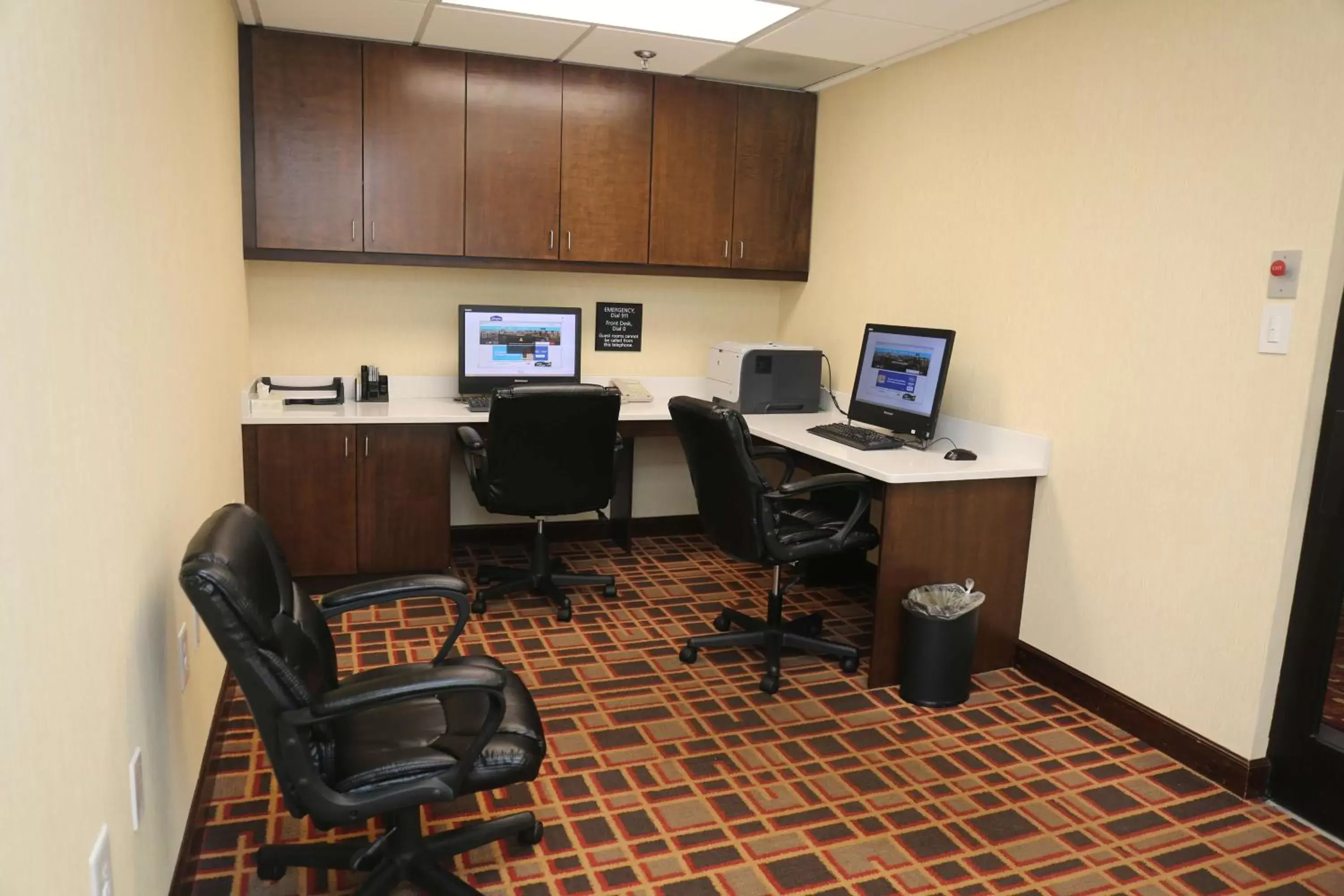 Business facilities in Hampton Inn Sumter