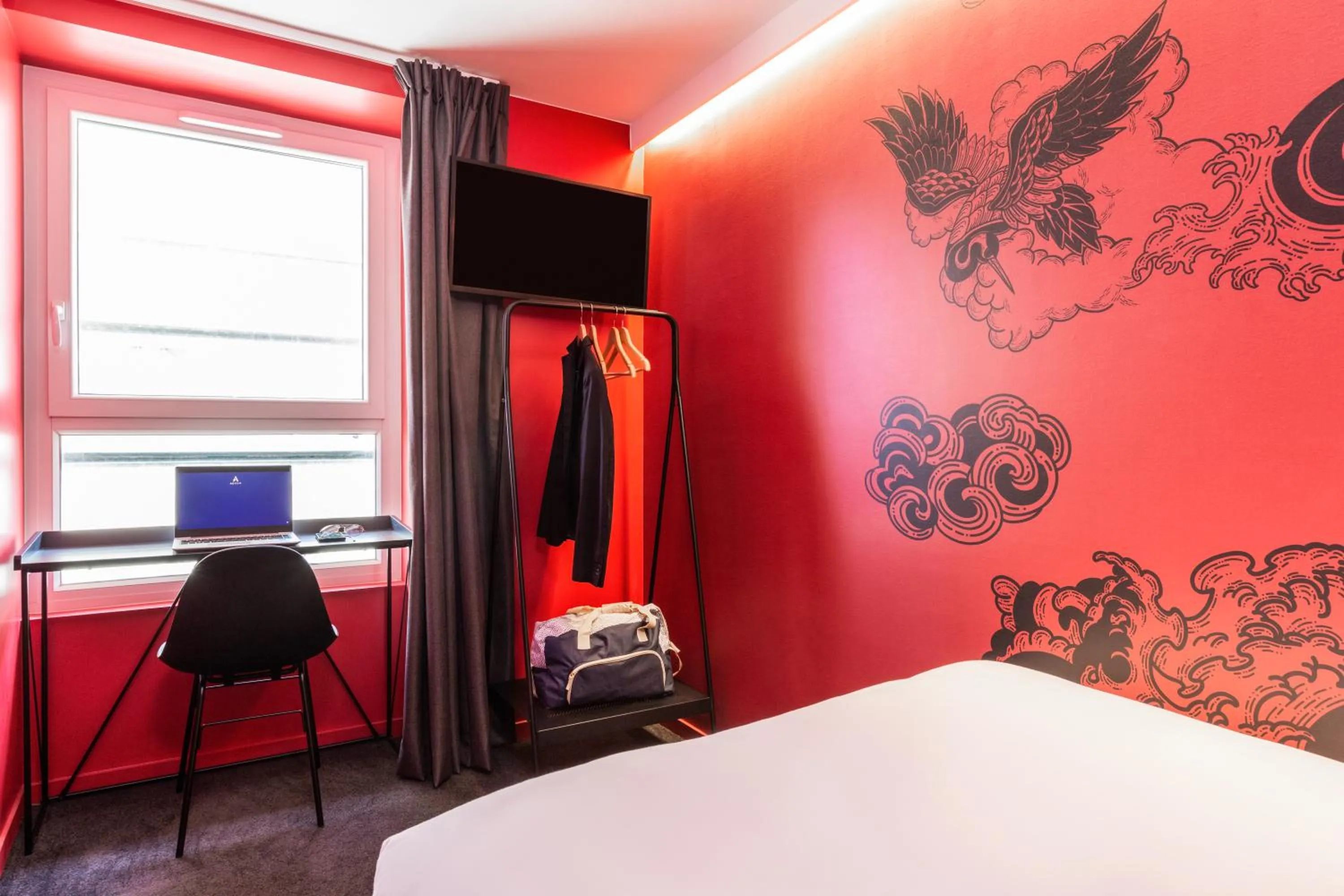 Photo of the whole room, Bed in Ibis Styles Paris Gare de l'Est Magenta