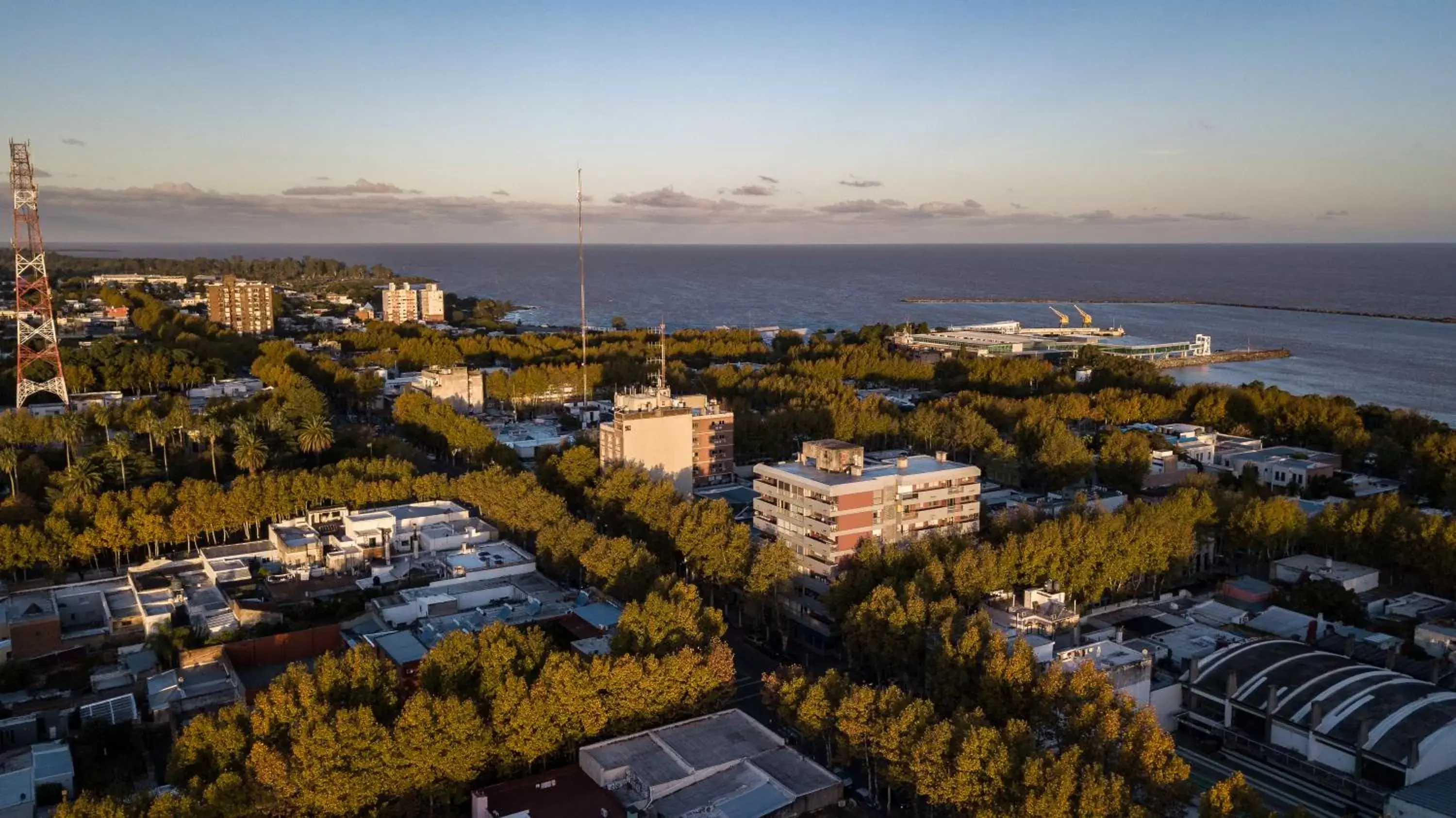 Bird's eye view, Bird's-eye View in Hotel Royal