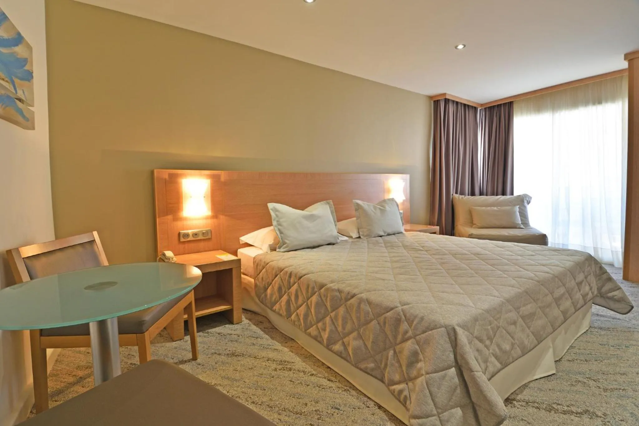 Photo of the whole room, Bed in Hôtel Le Rocher