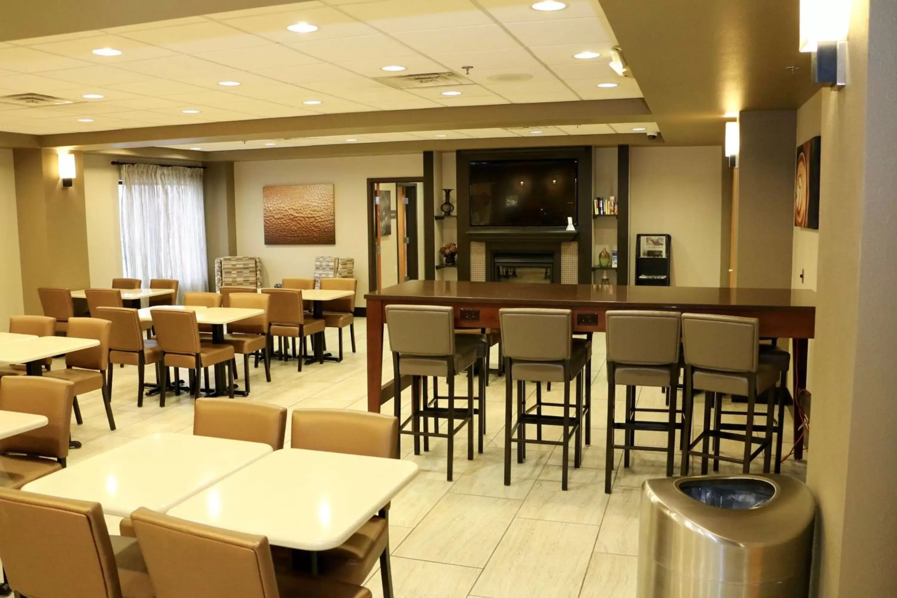 Breakfast, Restaurant/Places to Eat in Best Western Plus Omaha Airport Inn