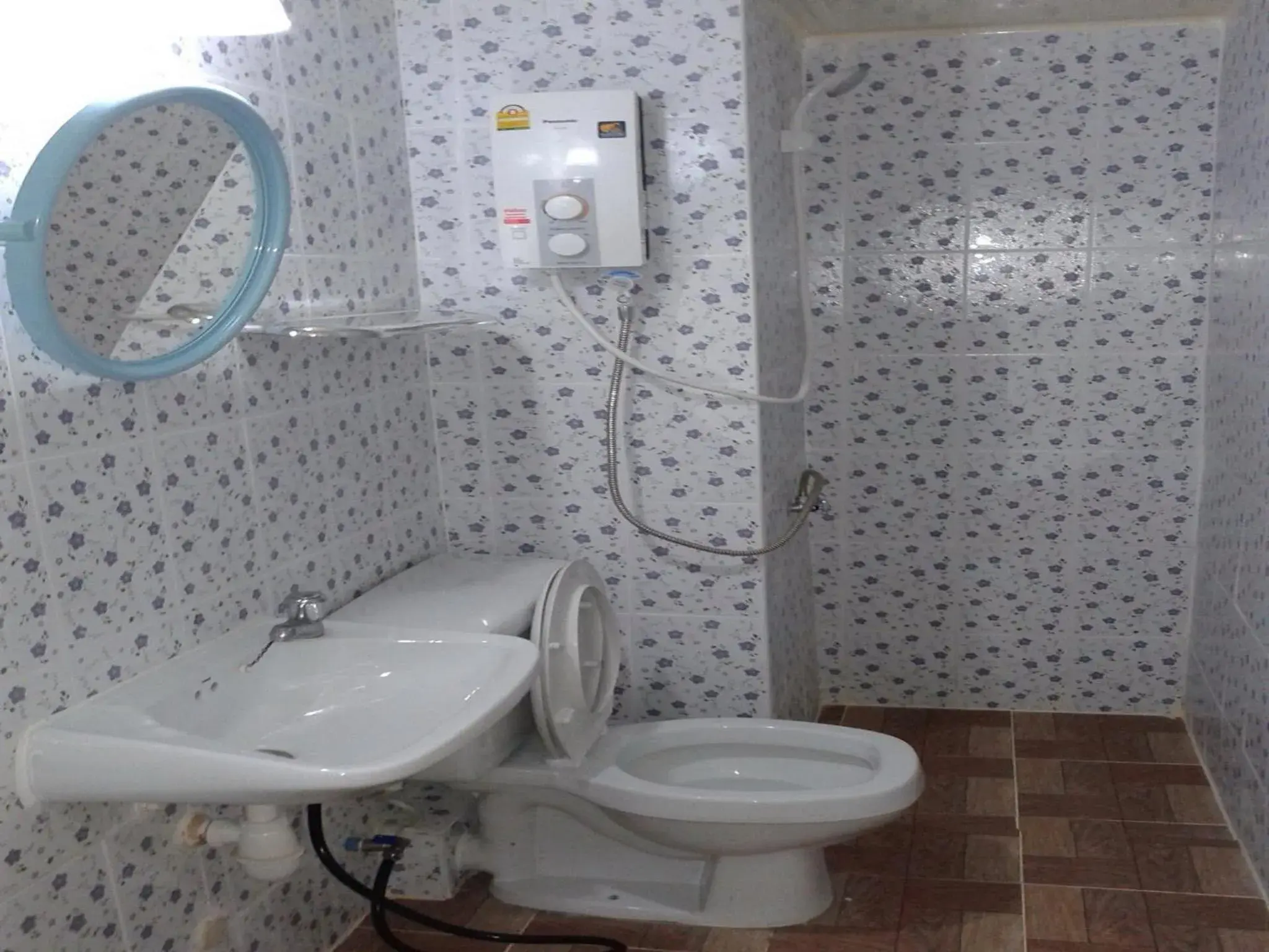Family Room with Bathroom in Smart Residence@Muengthongthani Family Room with Bathroom in Smart Residence@Muengthongthani