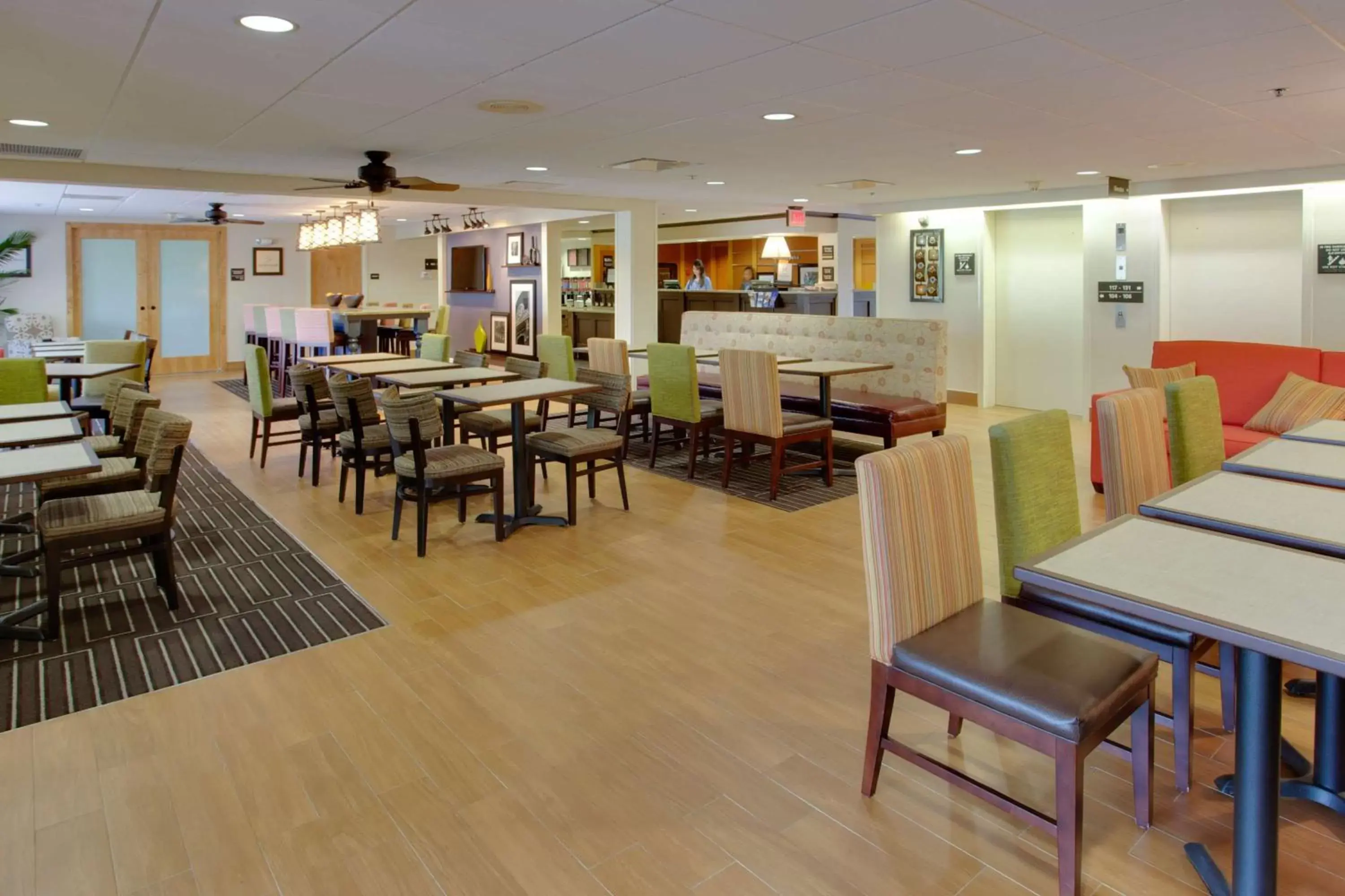 Lobby or reception in Hampton Inn Pittsburgh/Airport Lobby or reception in Hampton Inn Pittsburgh/Airport