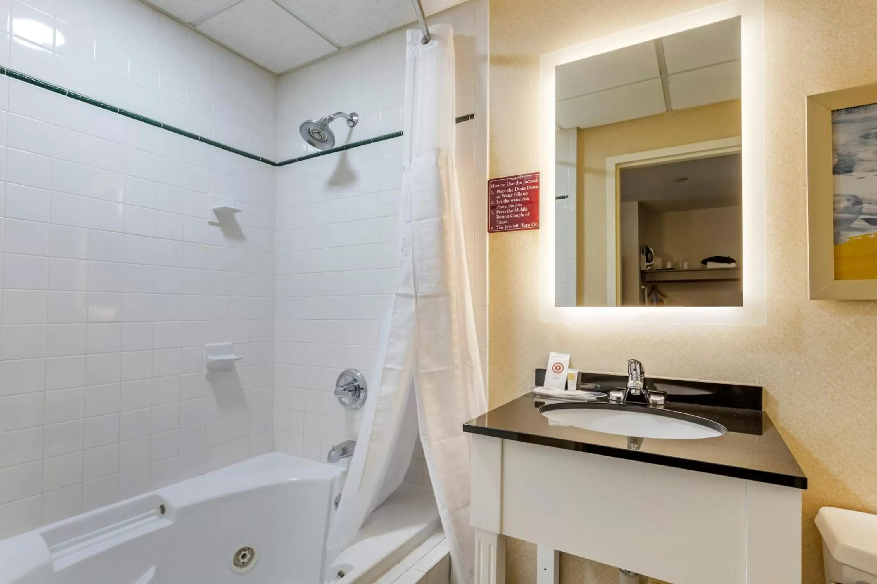 Bathroom in Comfort Inn Paramus - Hackensack