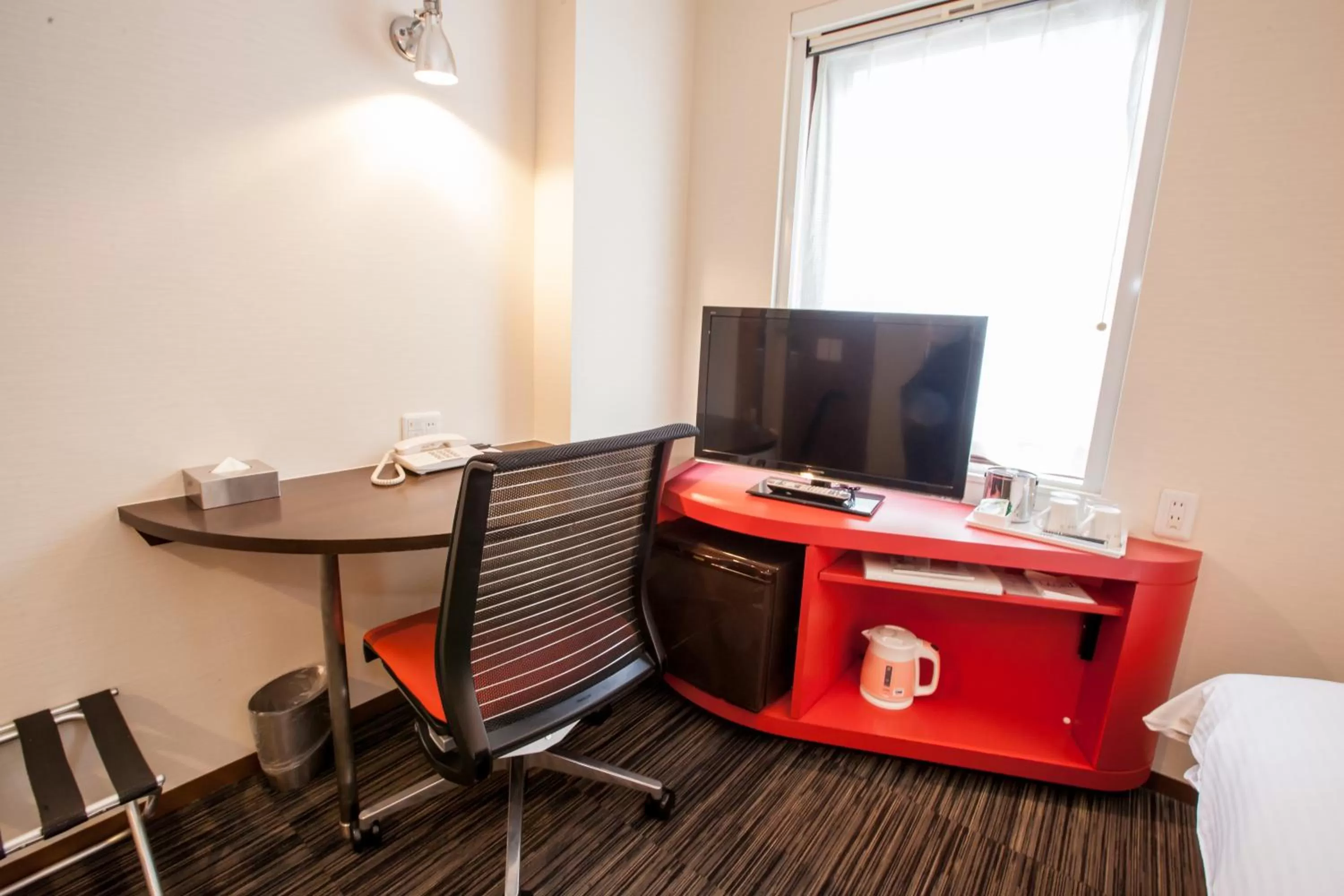 Photo of the whole room in the b kobe