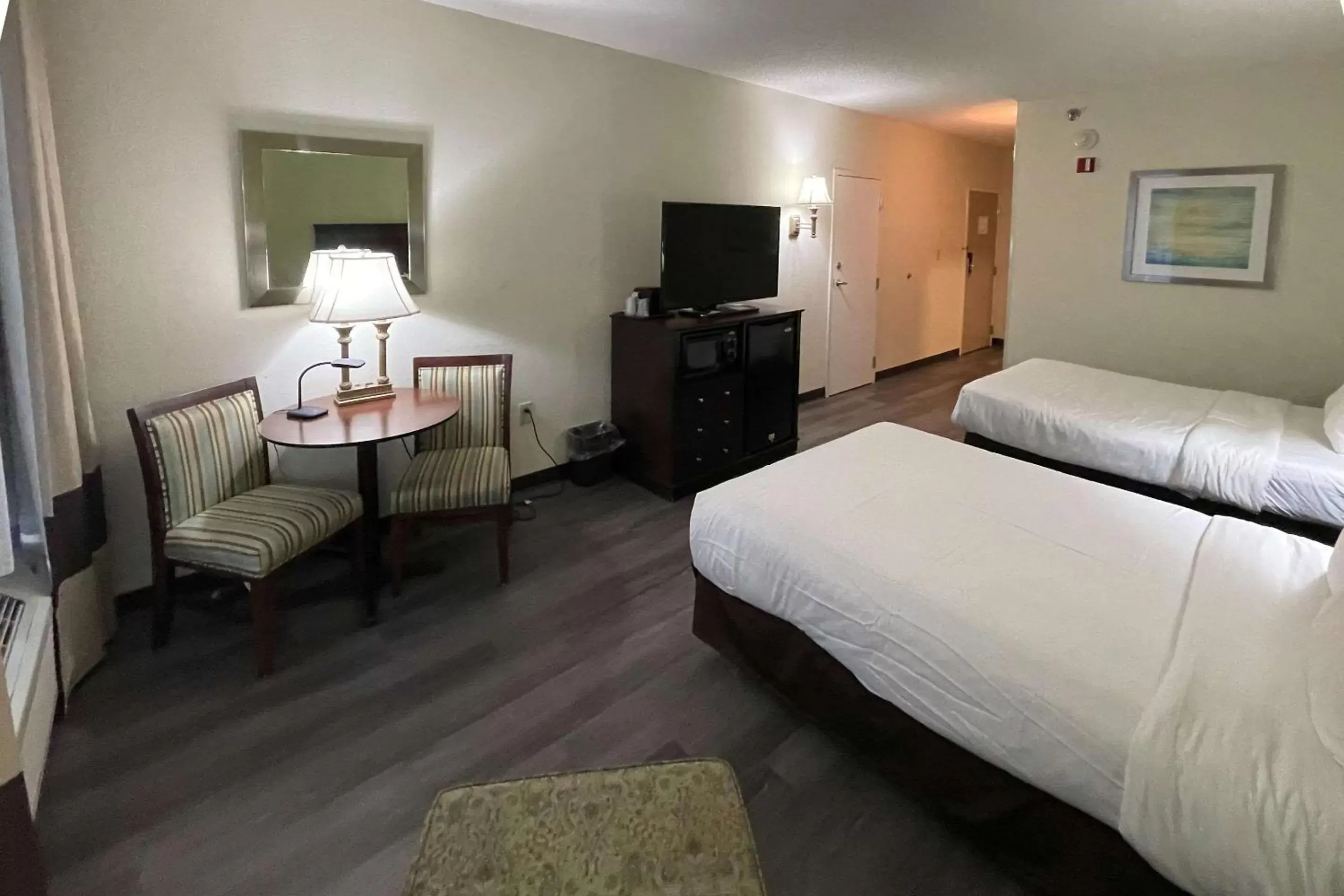 Bedroom, TV/Entertainment Center in Comfort Inn Pinehurst