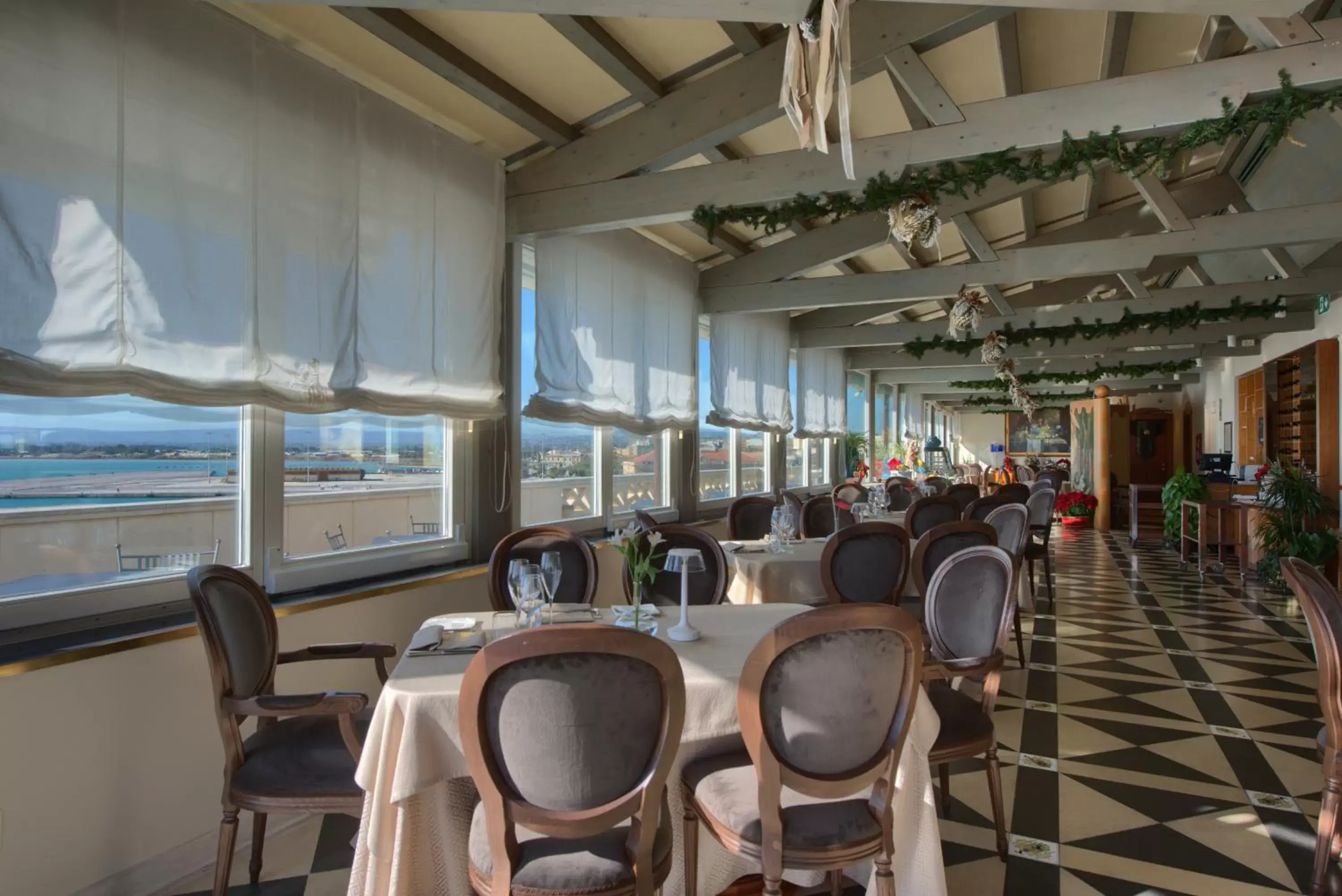 Restaurant/places to eat in Grand Hotel Ortigia Restaurant/places to eat in Grand Hotel Ortigia