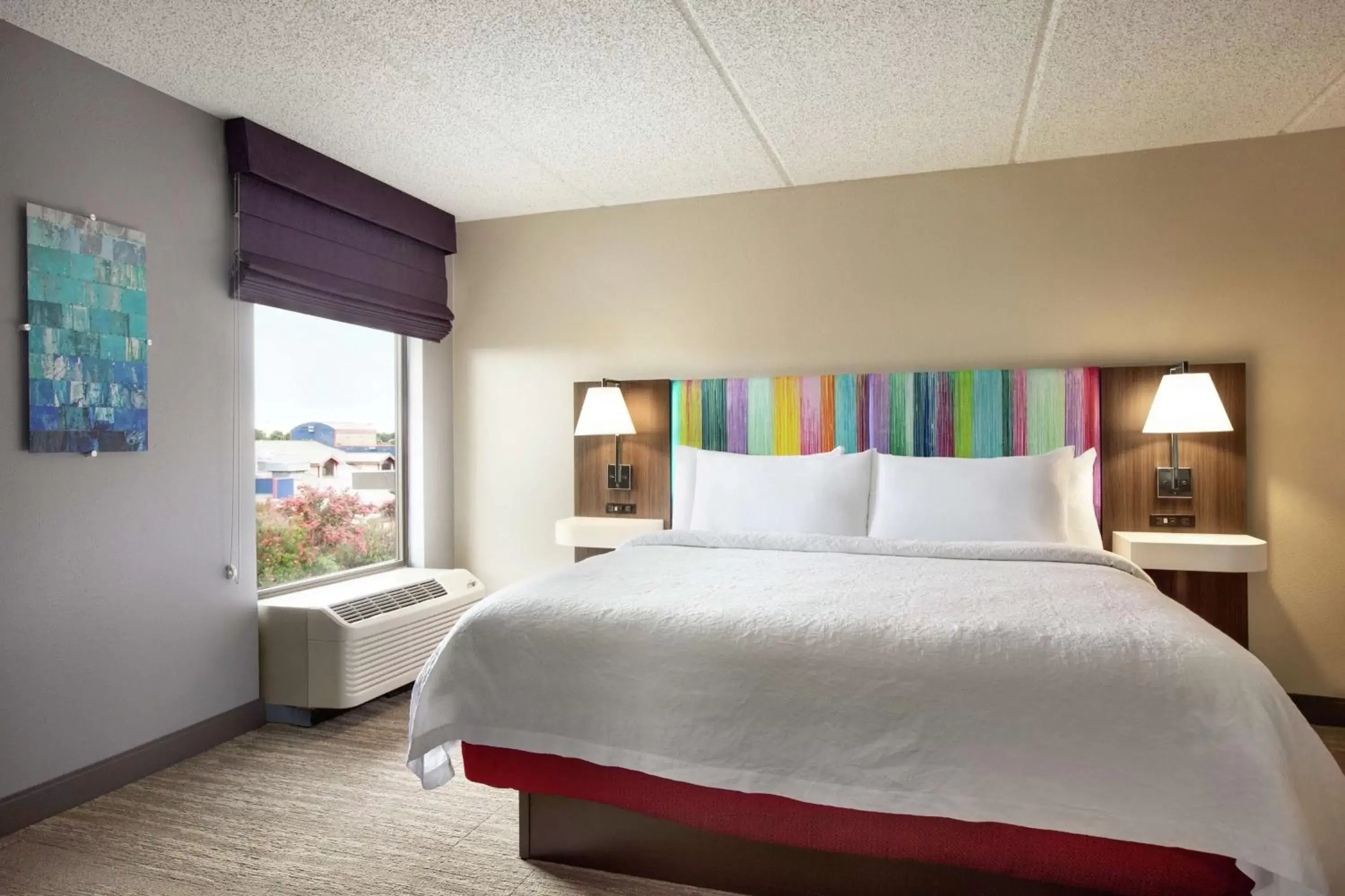 Bed in Hampton Inn - Houston/Brookhollow
