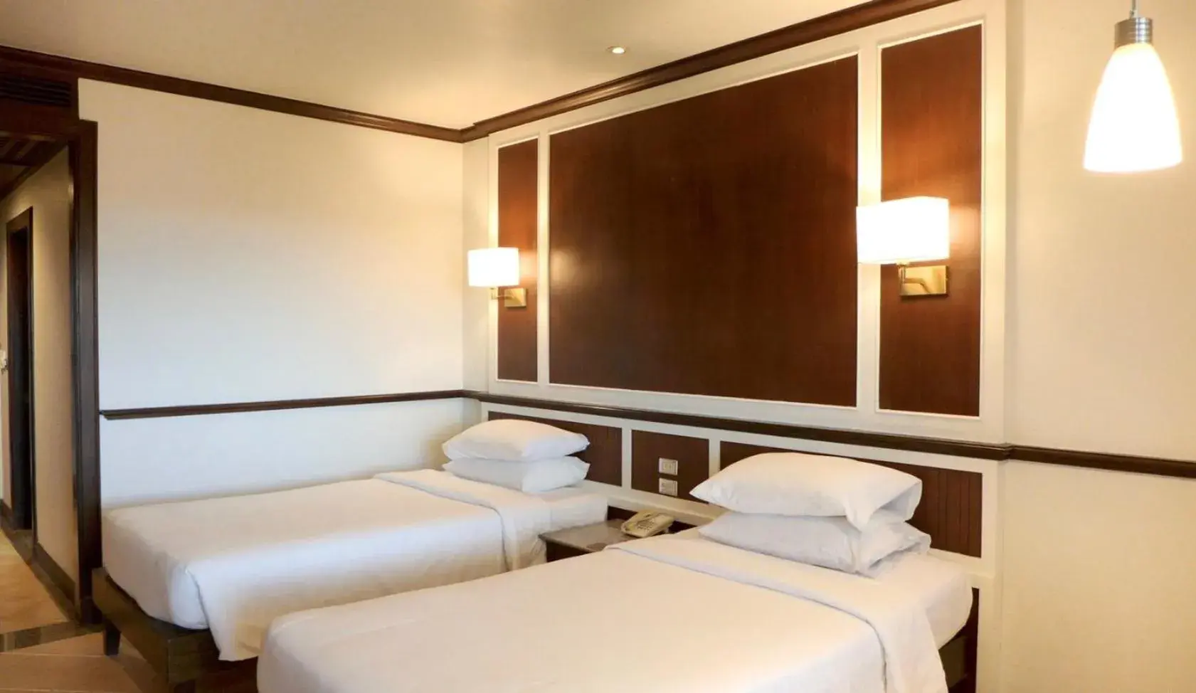 Bed in Pinnacle Grand Jomtien Resort and Beach Club - SHA Extra Plus