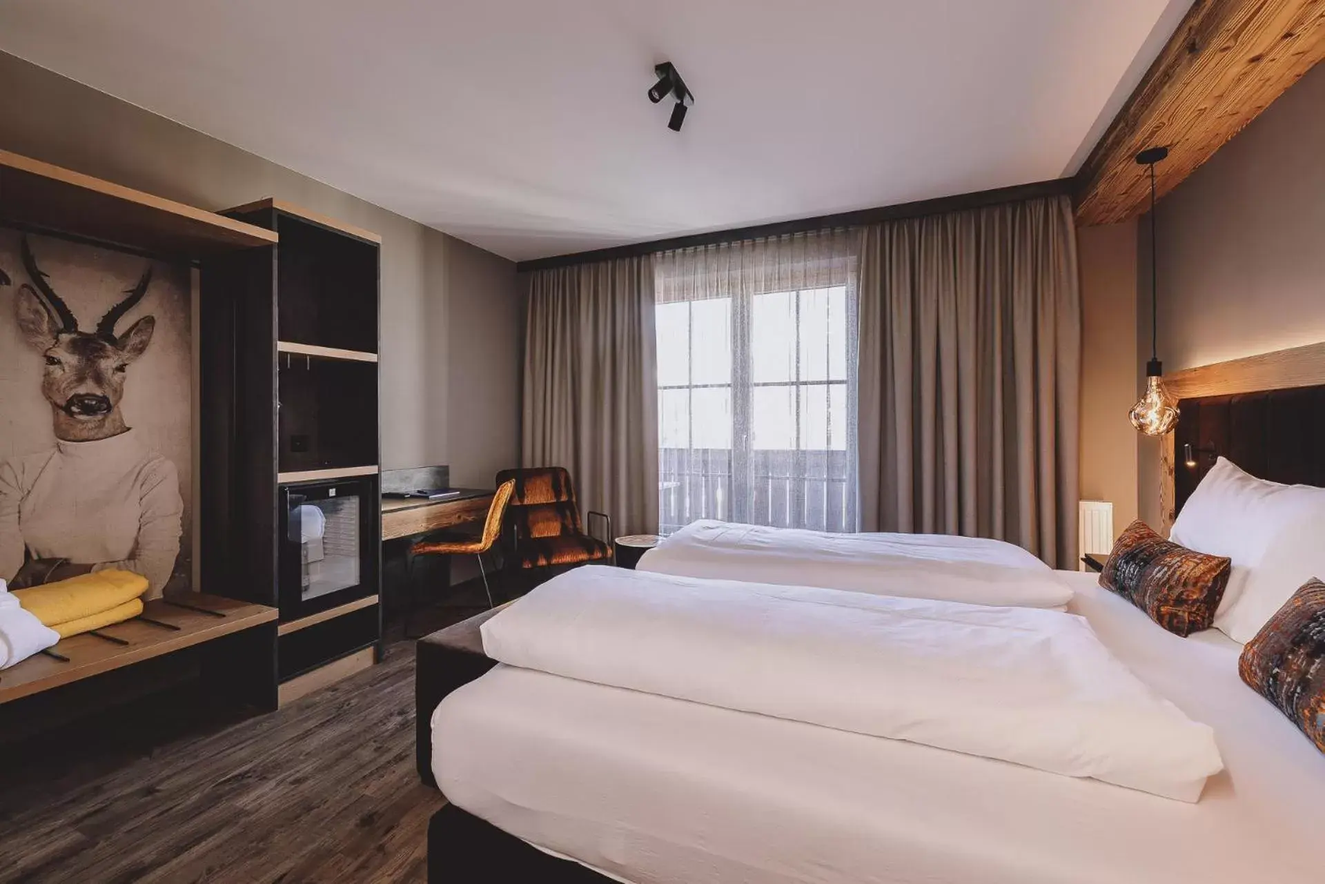 Living room, Bed in ALTE POST Gastein - Alpine Boutique Hotel & Spa
