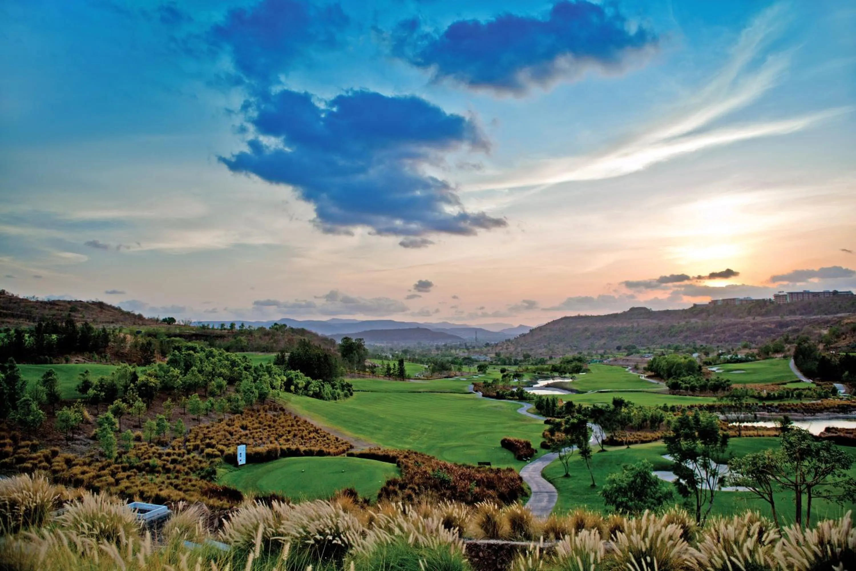 Natural landscape in Oxford Golf Resort