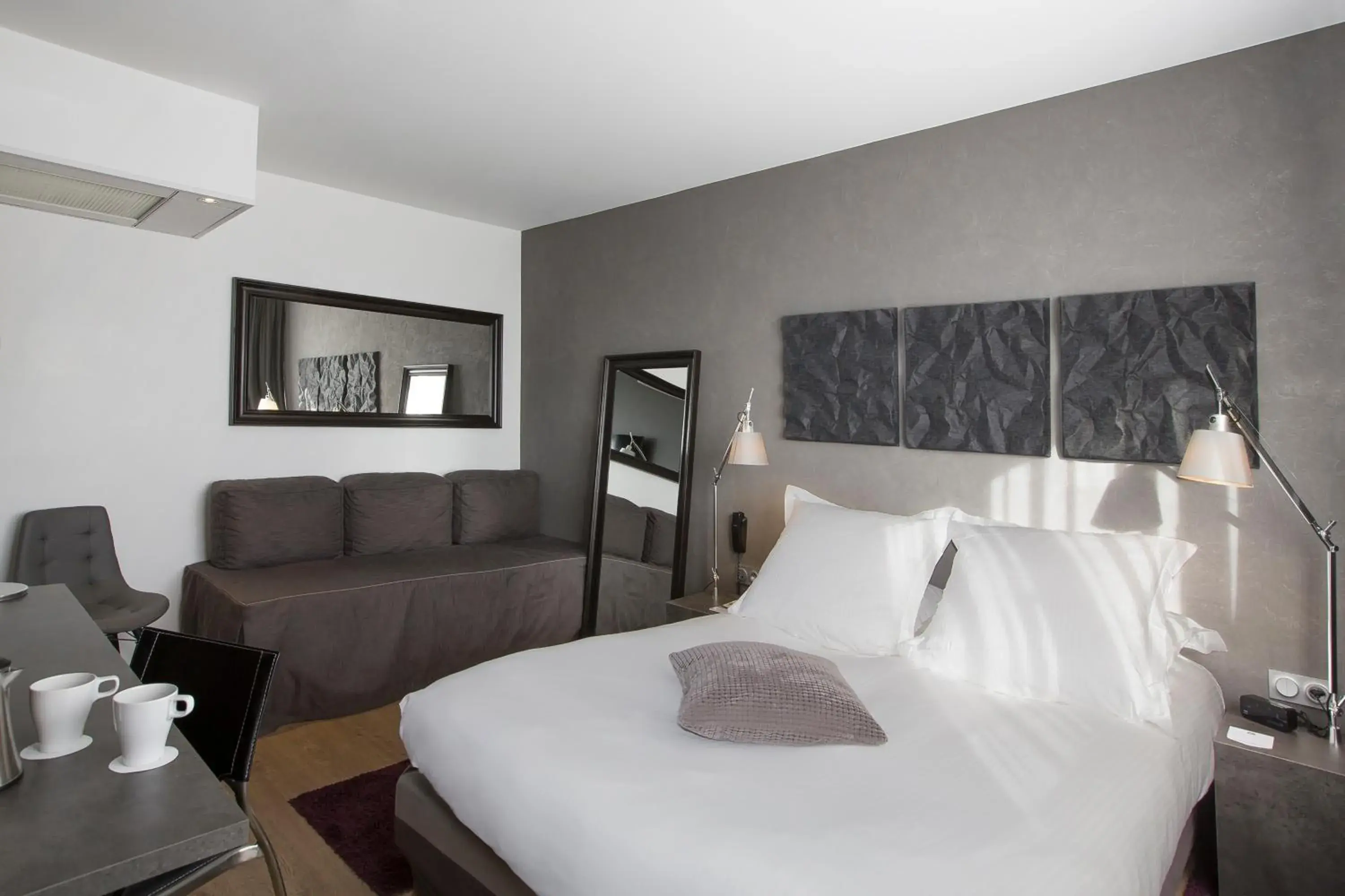 Confort Triple Room in Best Western Plus Hotel Litteraire Alexandre Vialatte