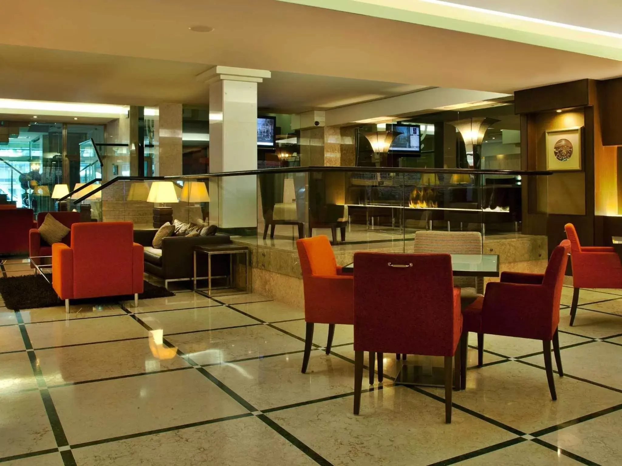 Lobby or reception, Restaurant/Places to Eat in TURIM Iberia Hotel