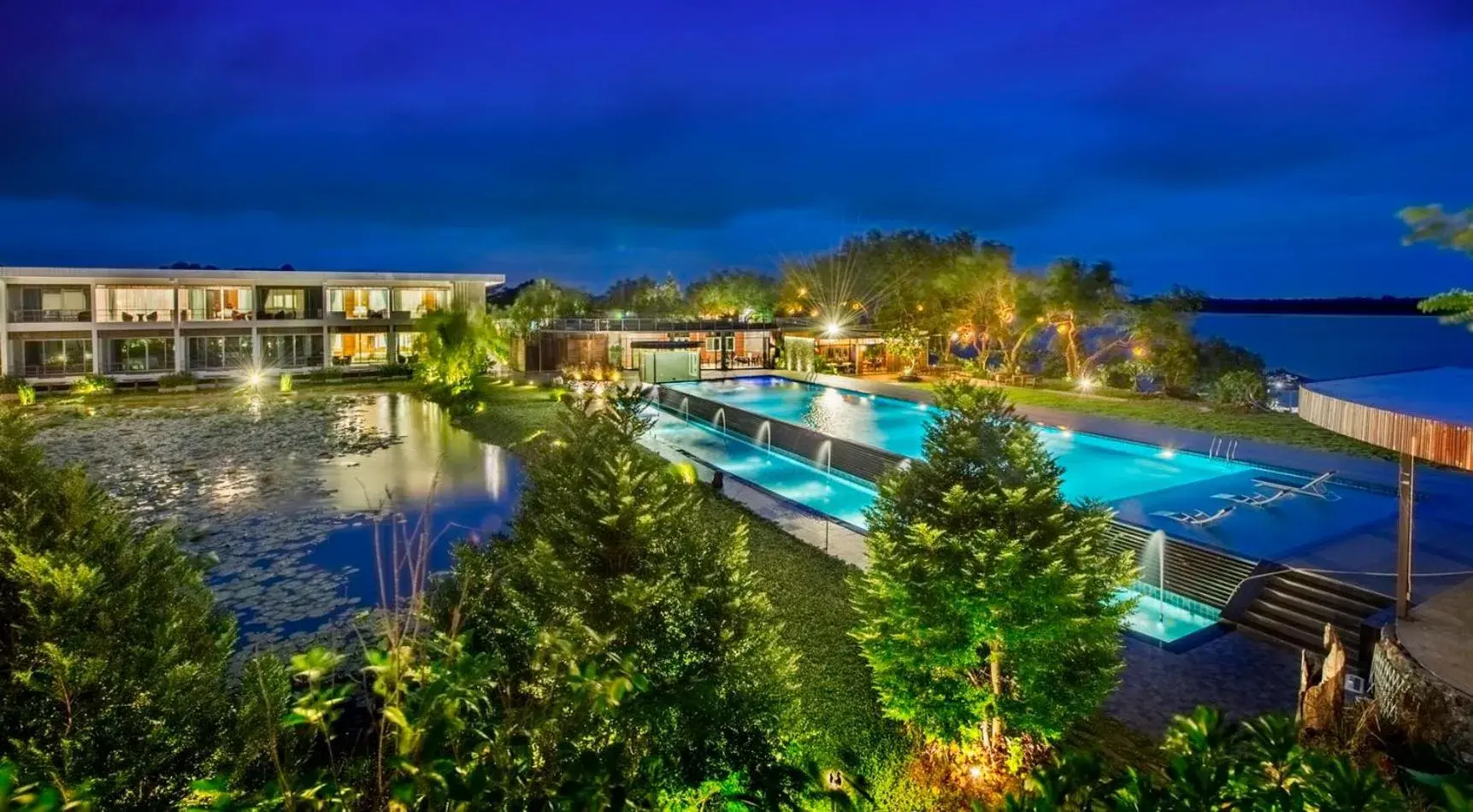 Pool View in Baan Rim Ao