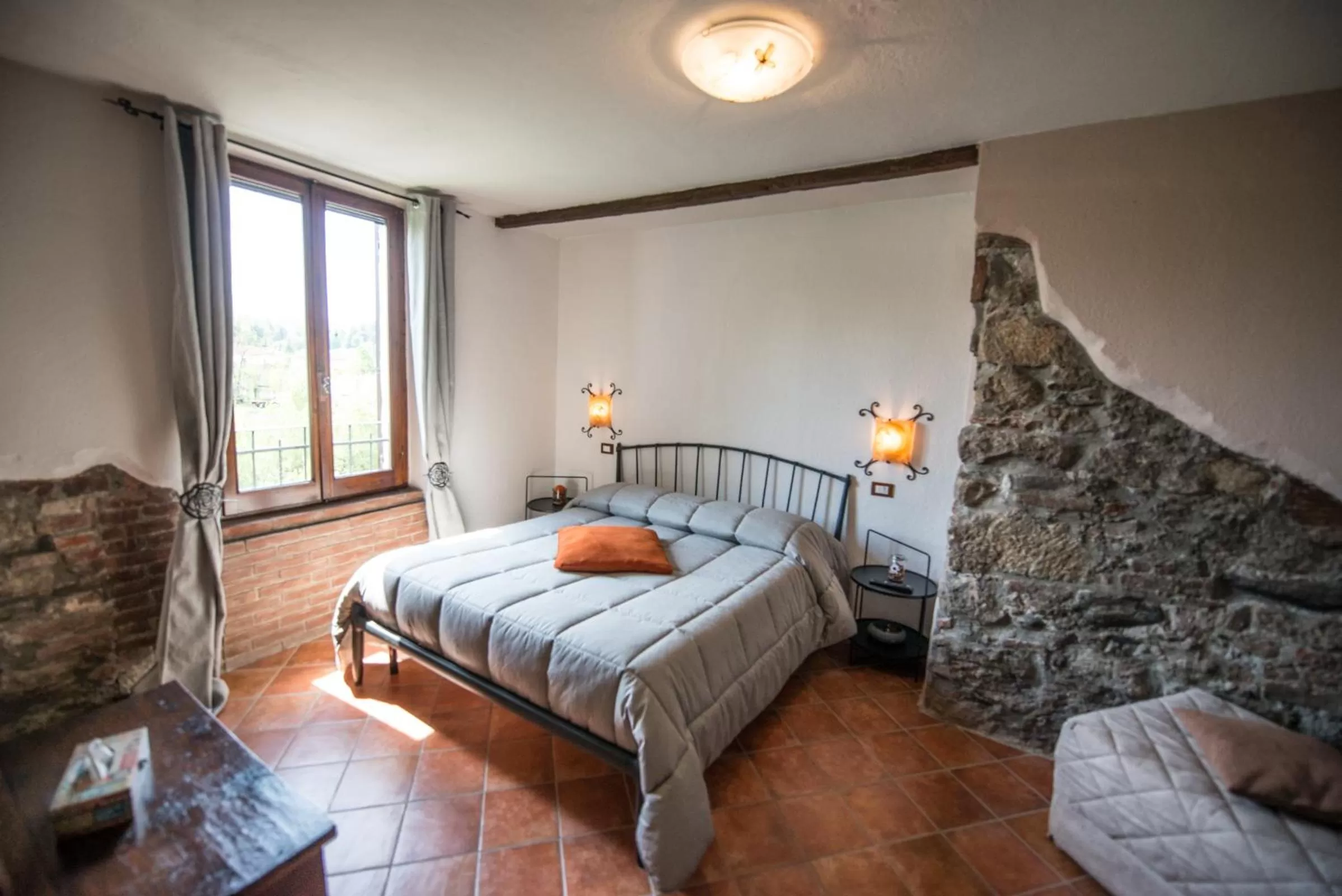 Photo of the whole room, Bed in B&B Borgo Cortese