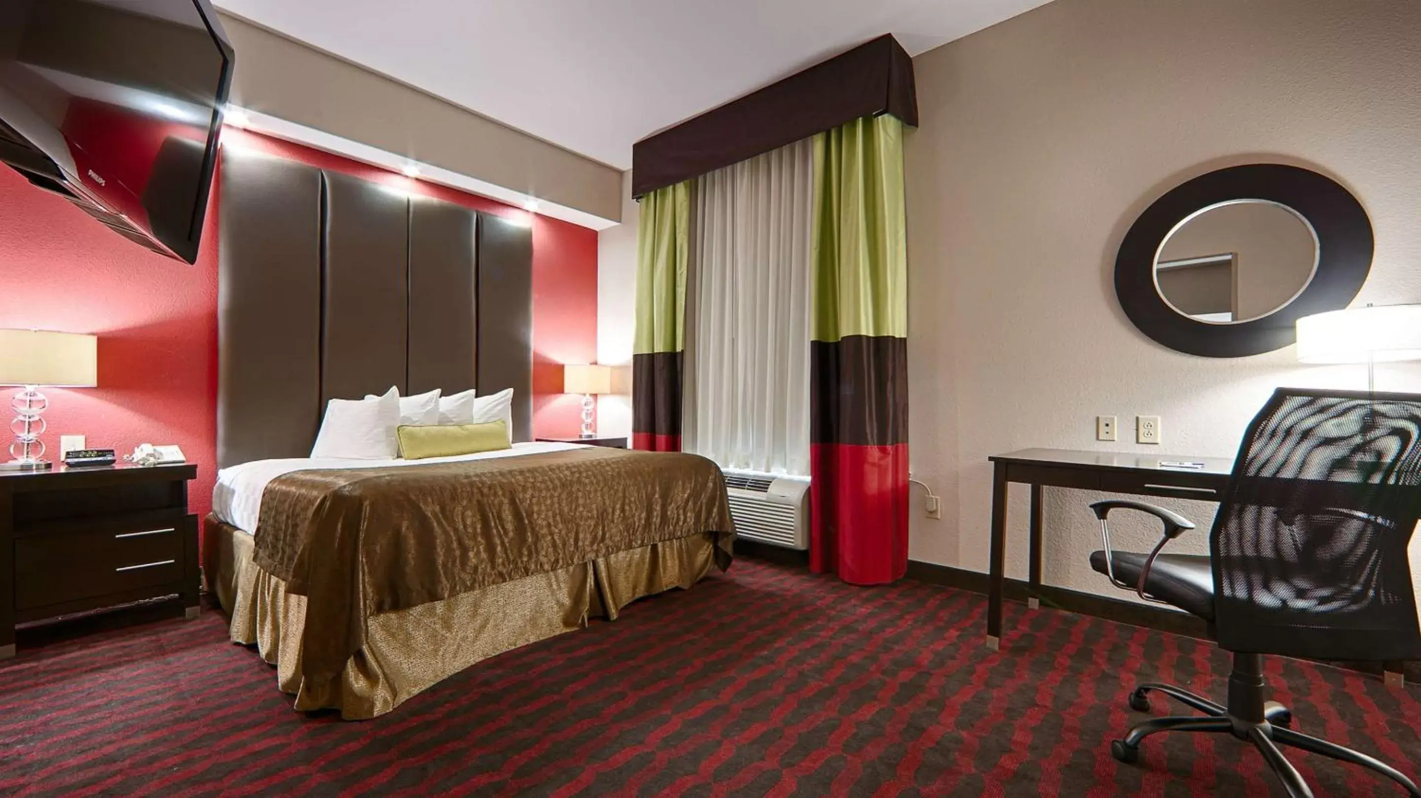 Photo of the whole room, Bed in Best Western Plus Cushing Inn & Suites Photo of the whole room, Bed in Best Western Plus Cushing Inn & Suites